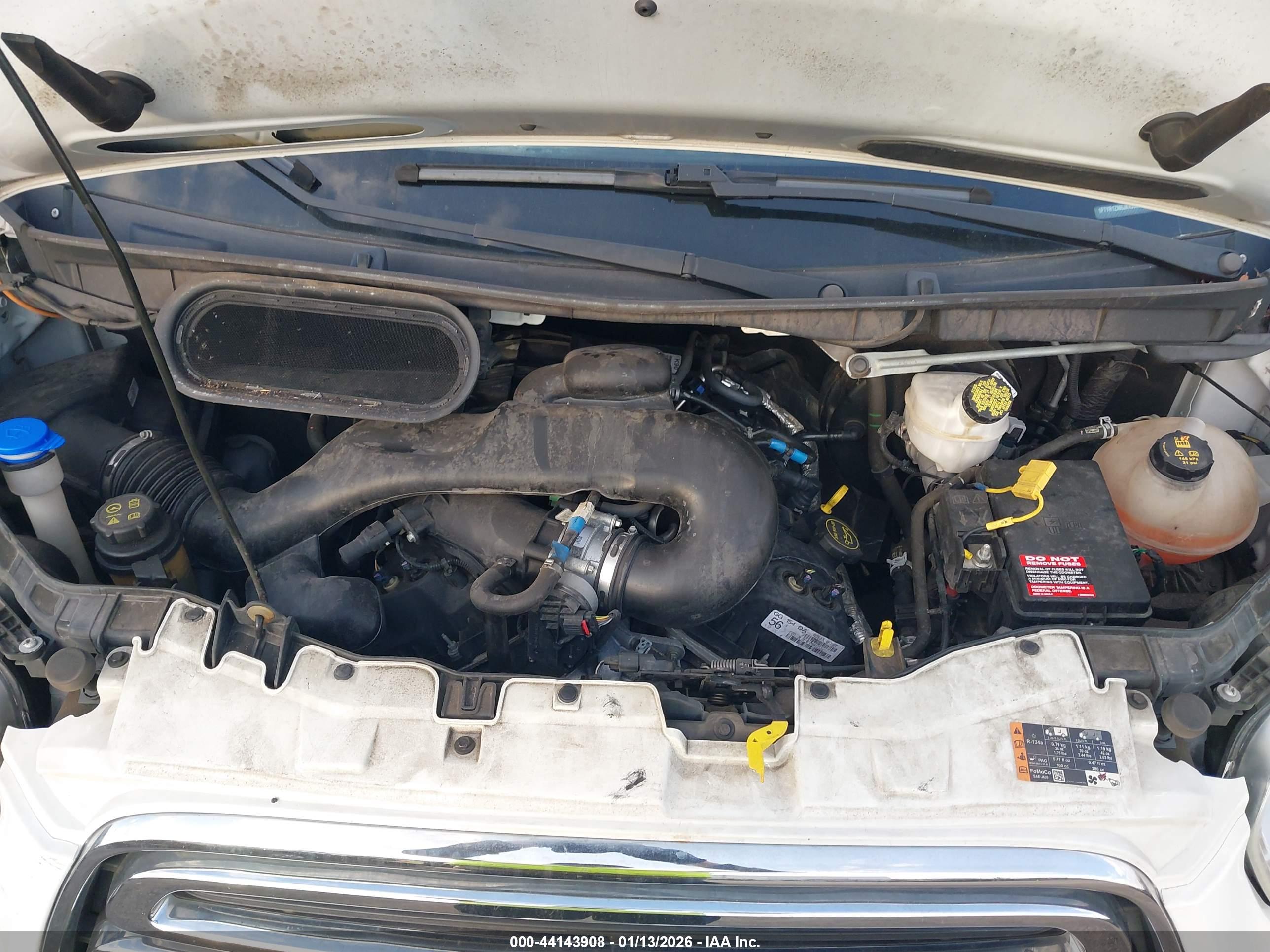 FORD TRANSIT-250 image 10