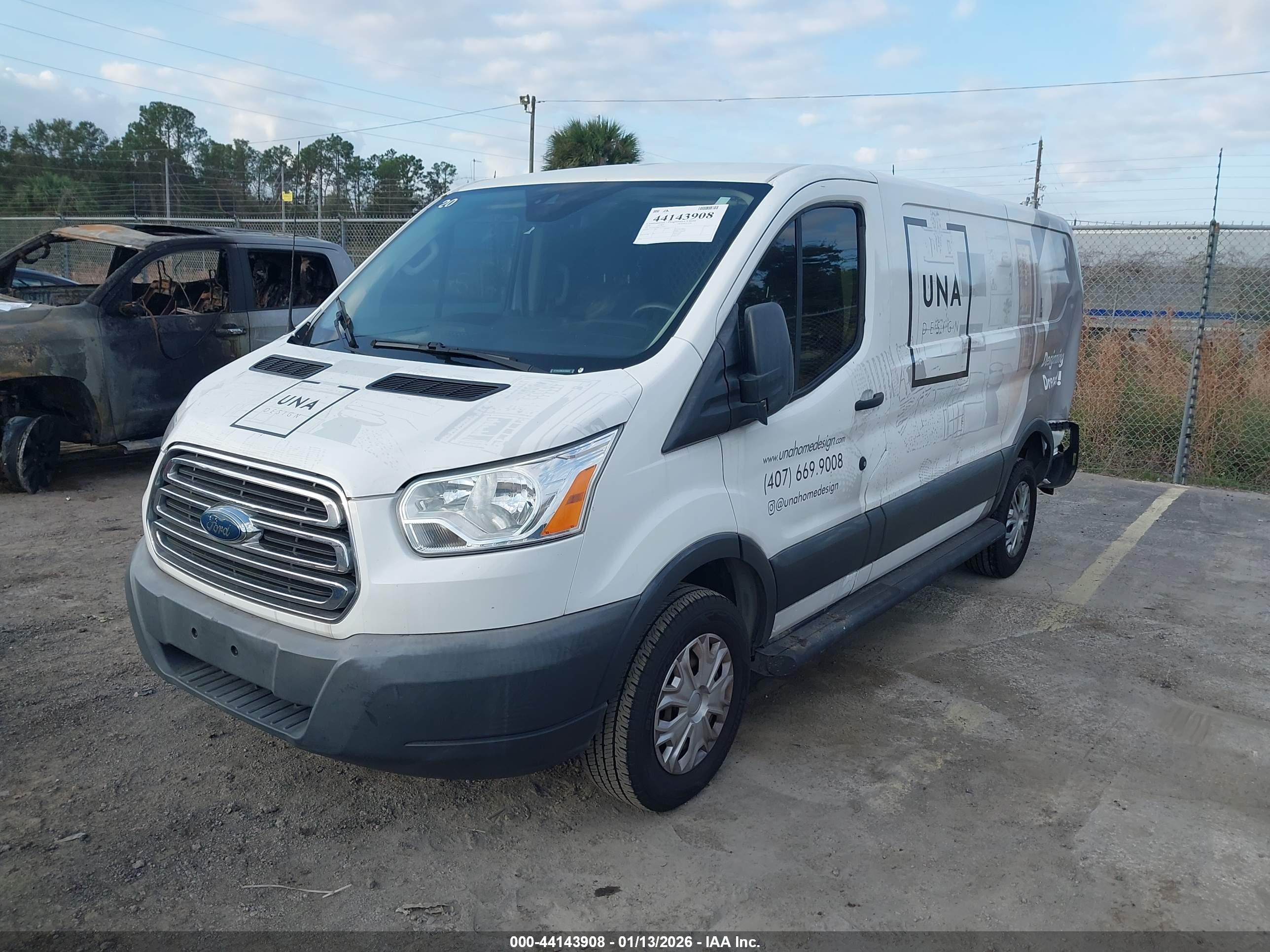 FORD TRANSIT-250 image 2