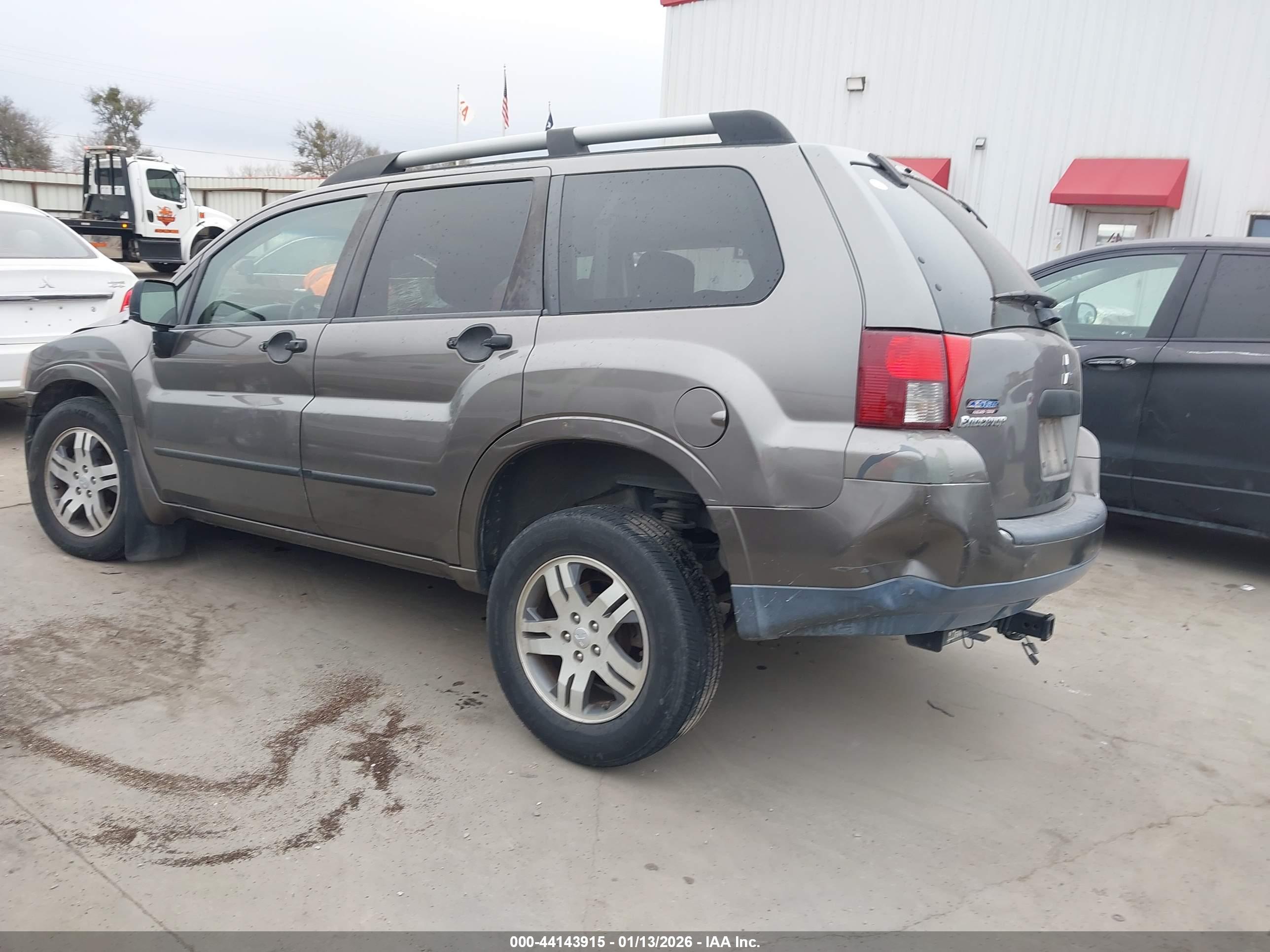 MITSUBISHI ENDEAVOR image 3