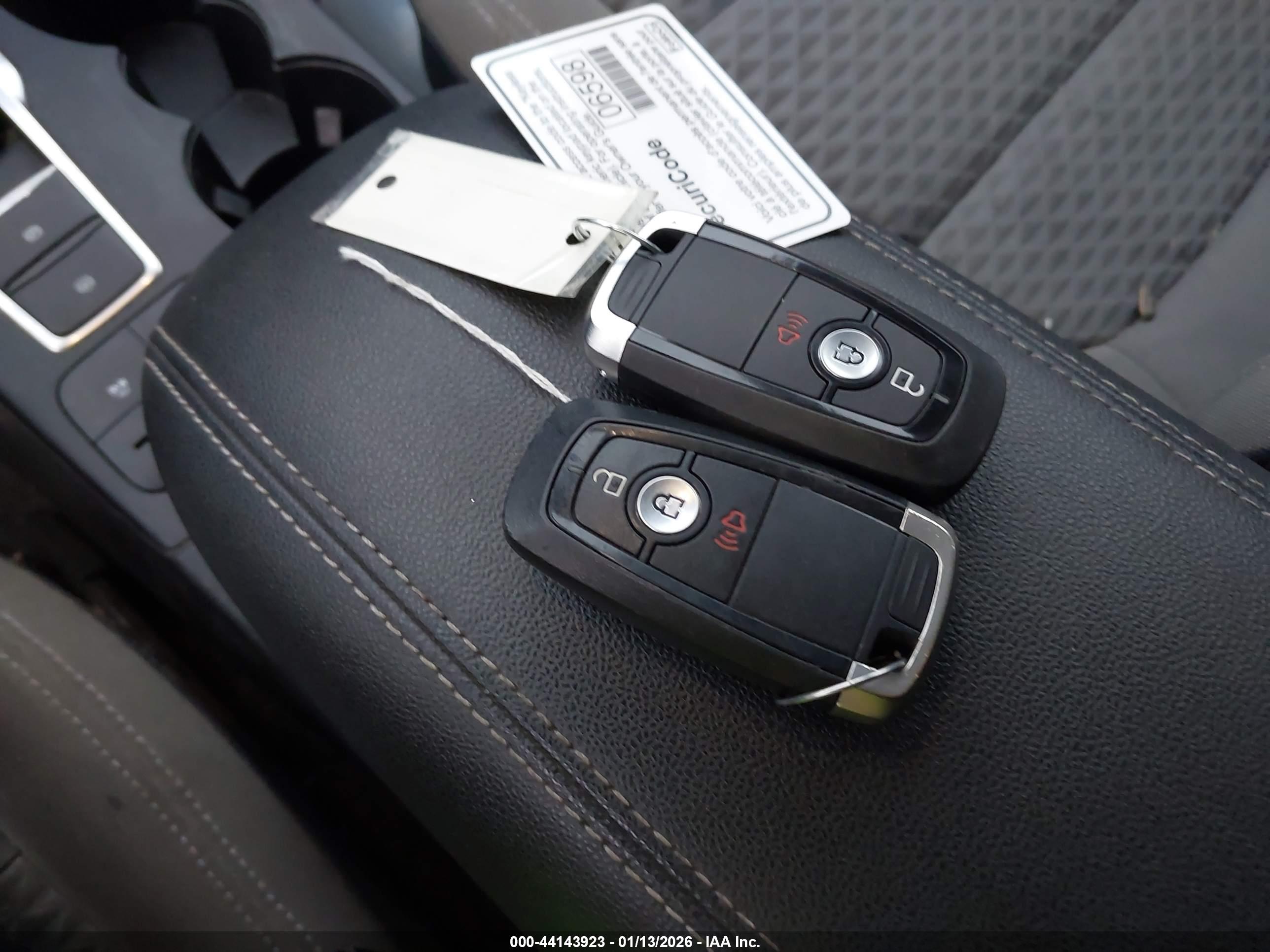 FORD ESCAPE image 11