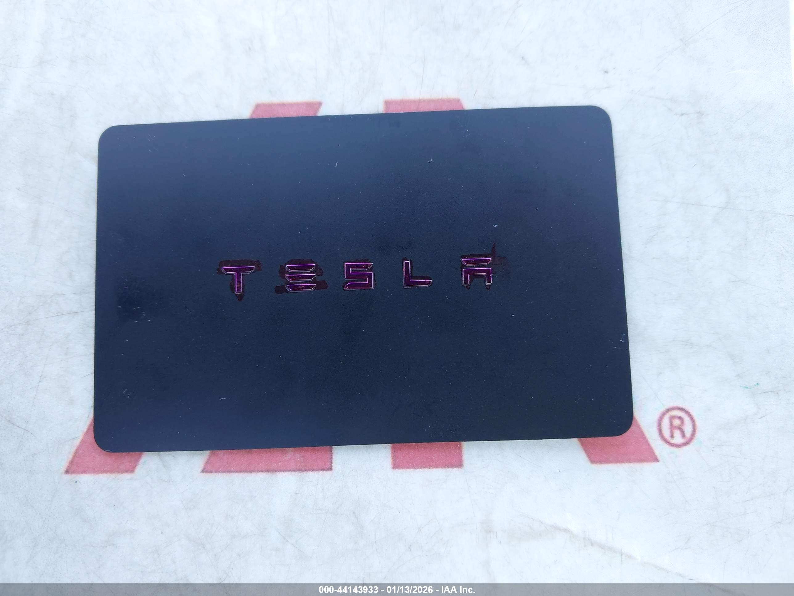TESLA MODEL image 11