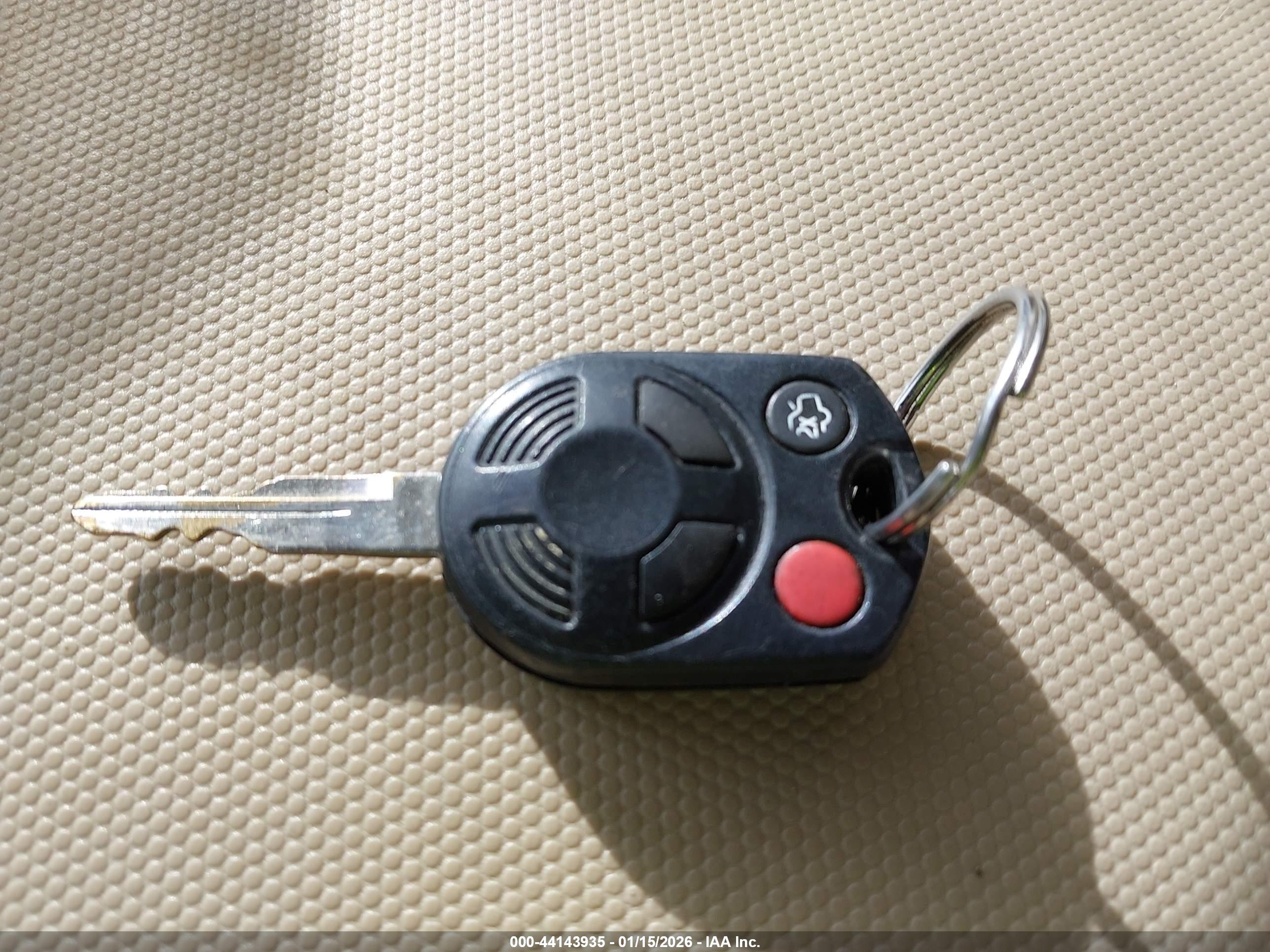 FORD ESCAPE image 11