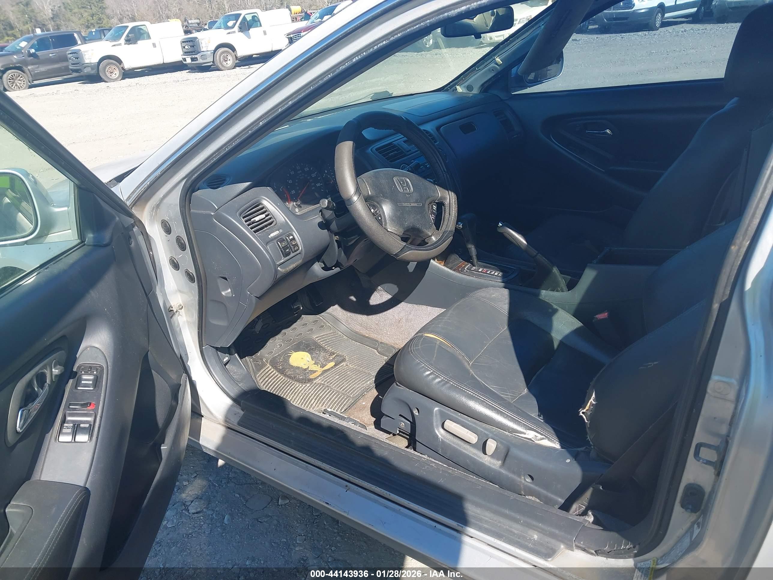 HONDA ACCORD image 5