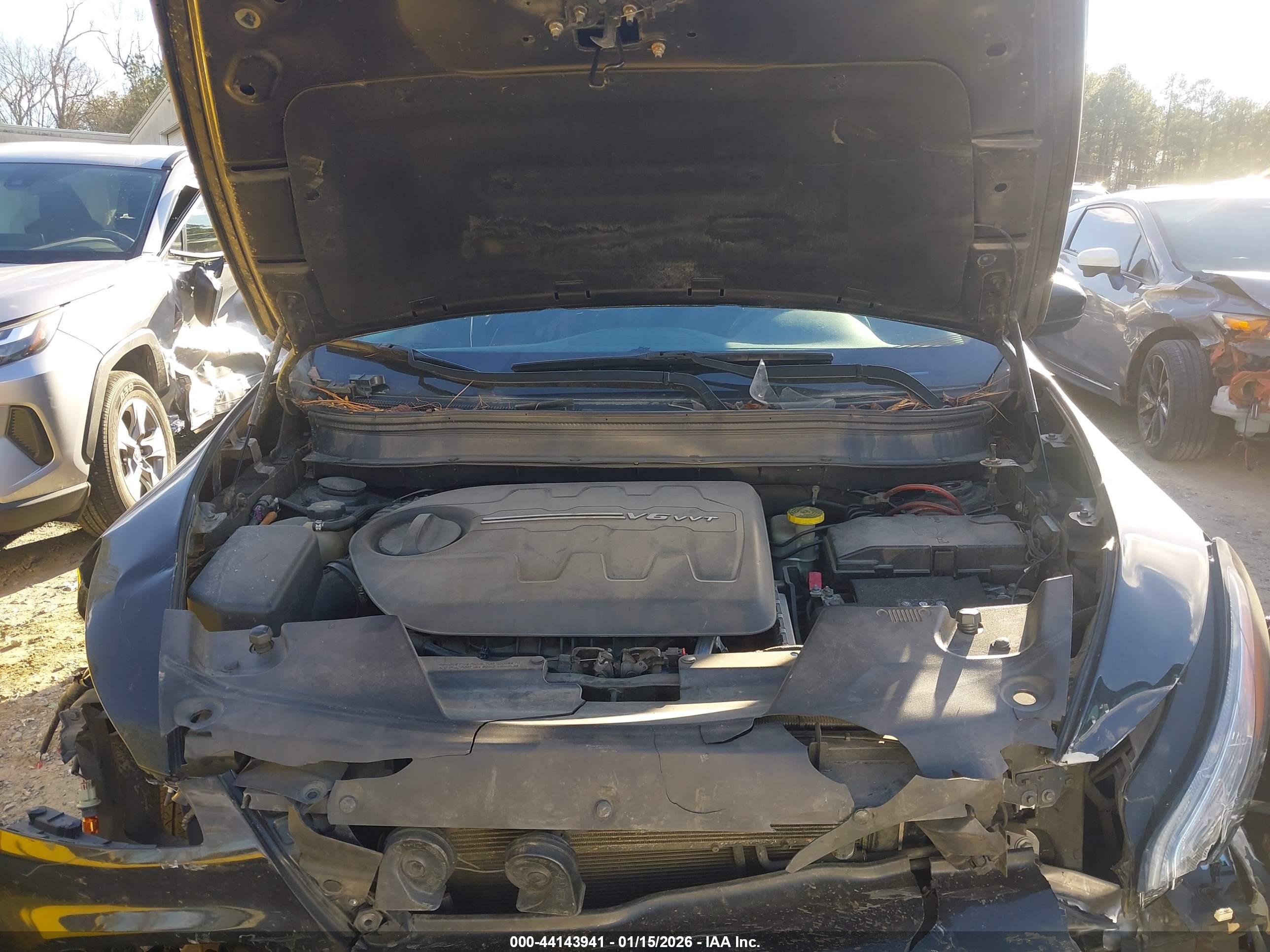 JEEP CHEROKEE image 10