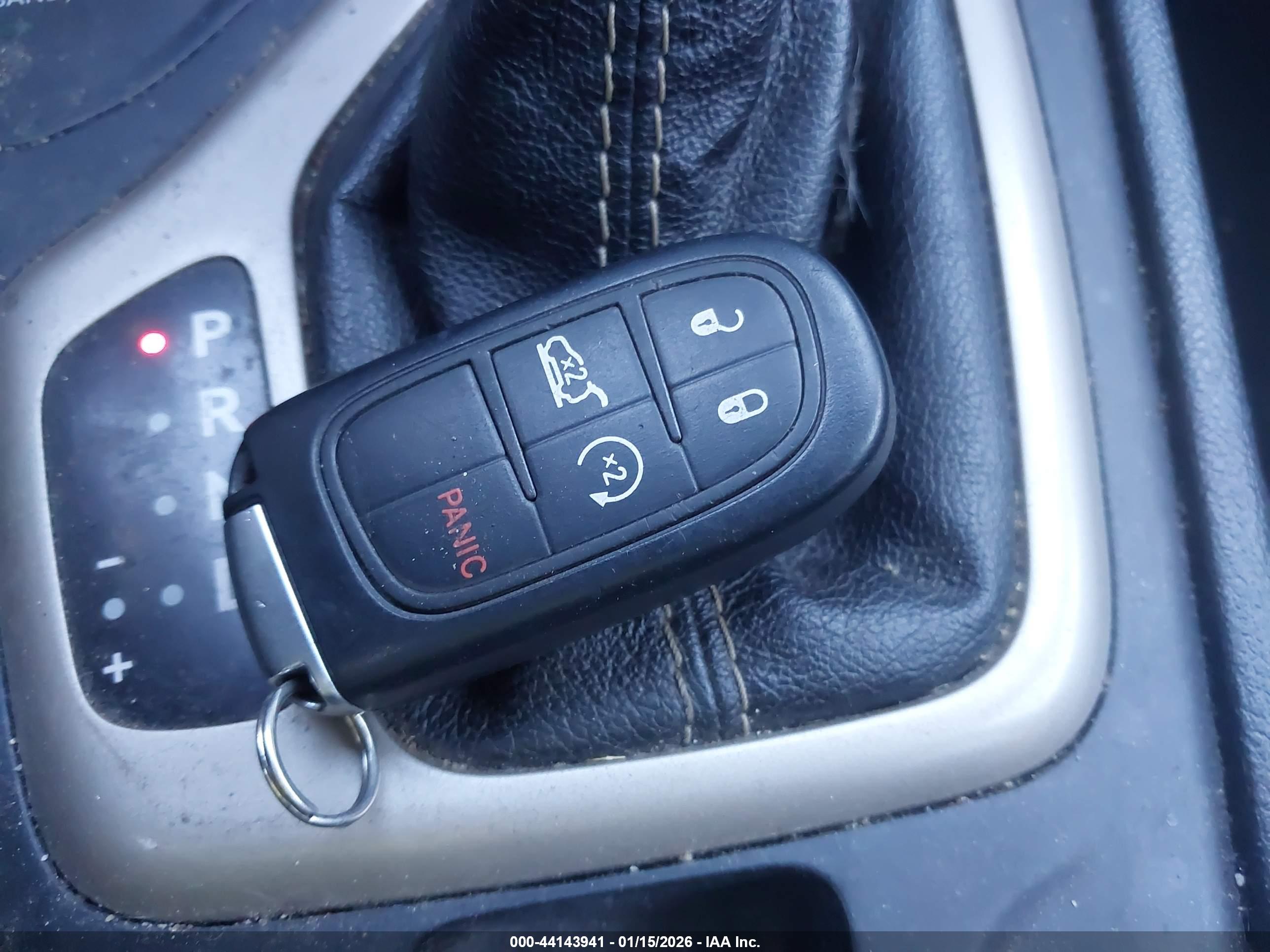 JEEP CHEROKEE image 11