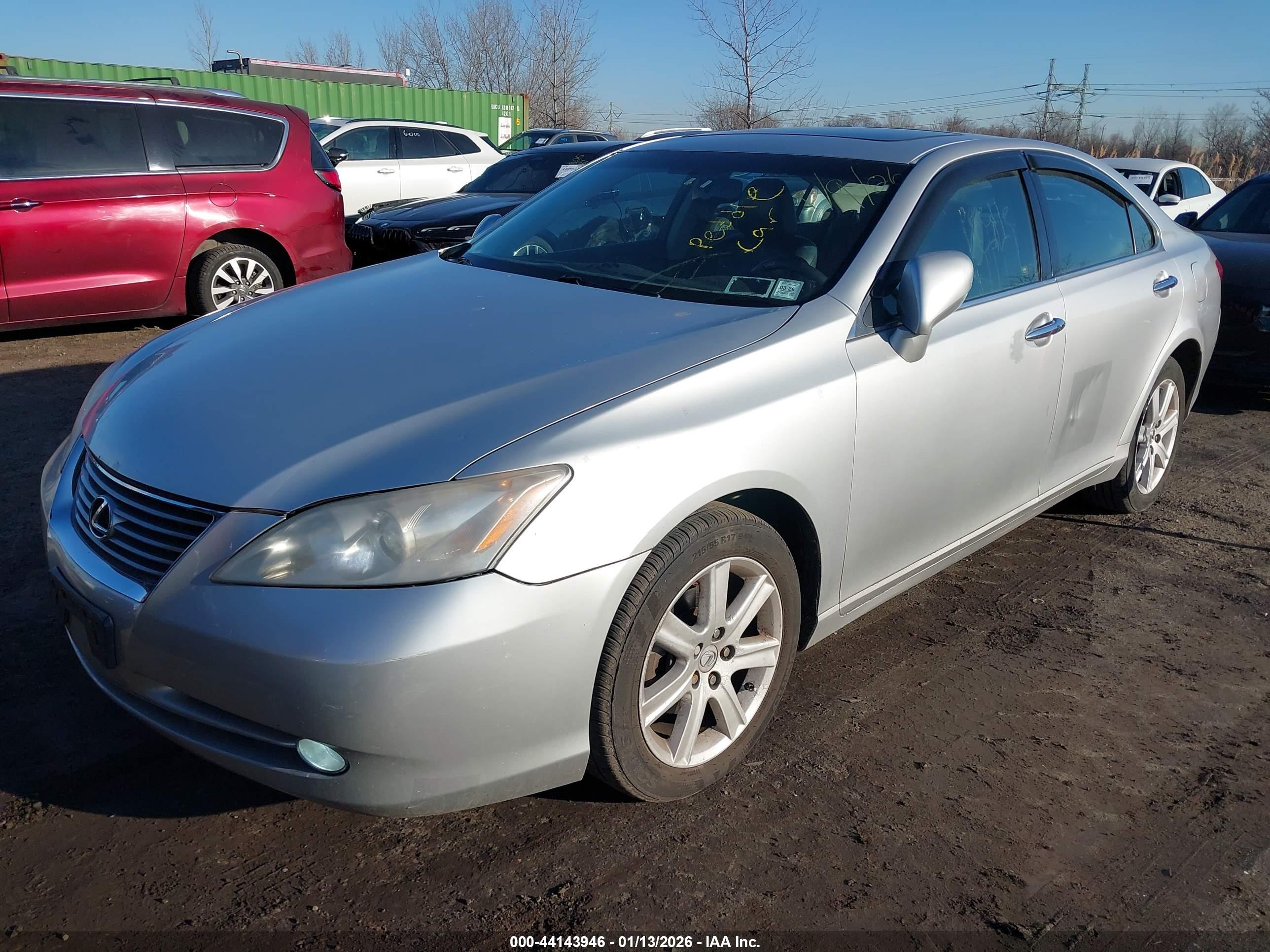 LEXUS ES image 2