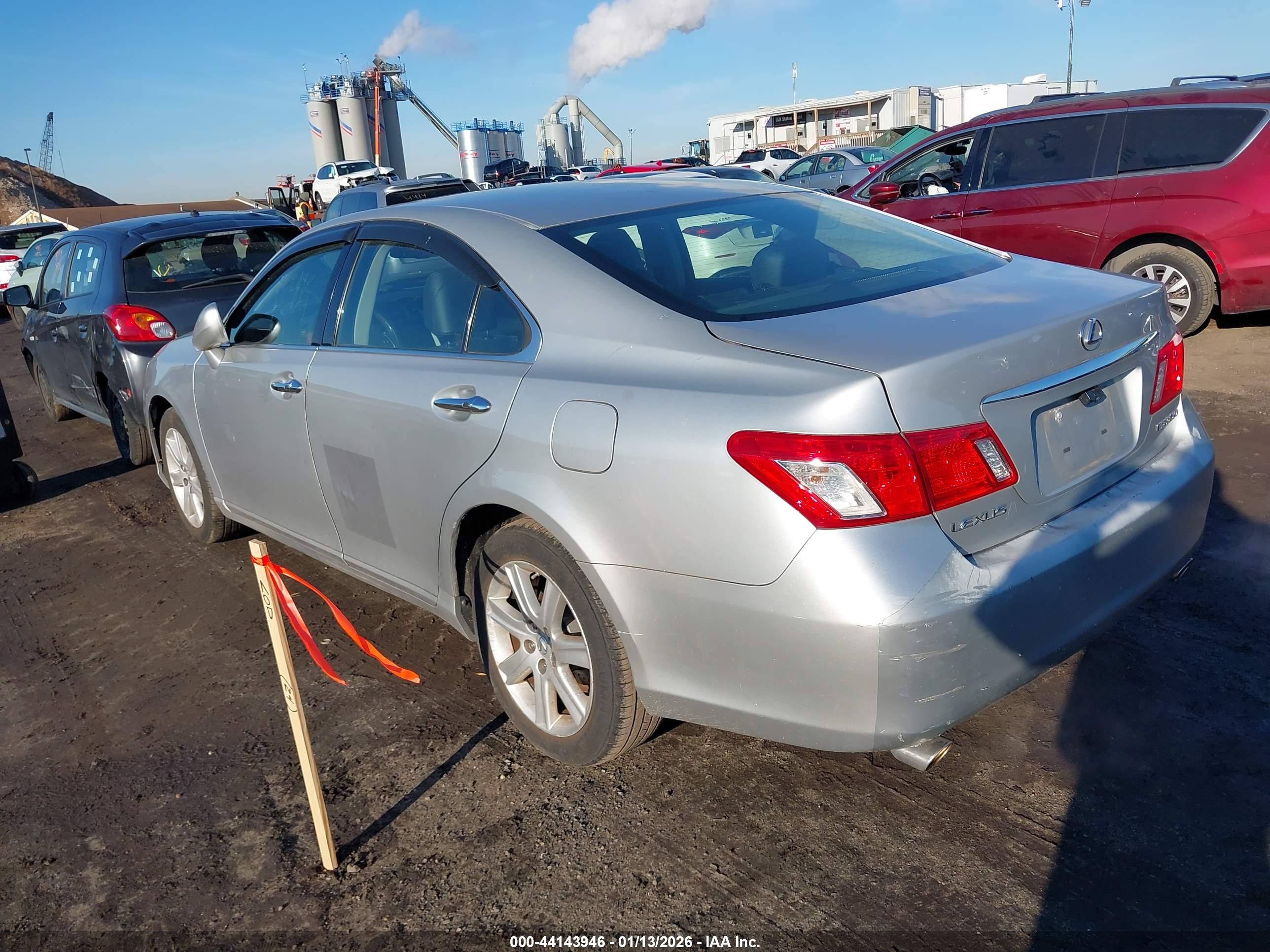 LEXUS ES image 3