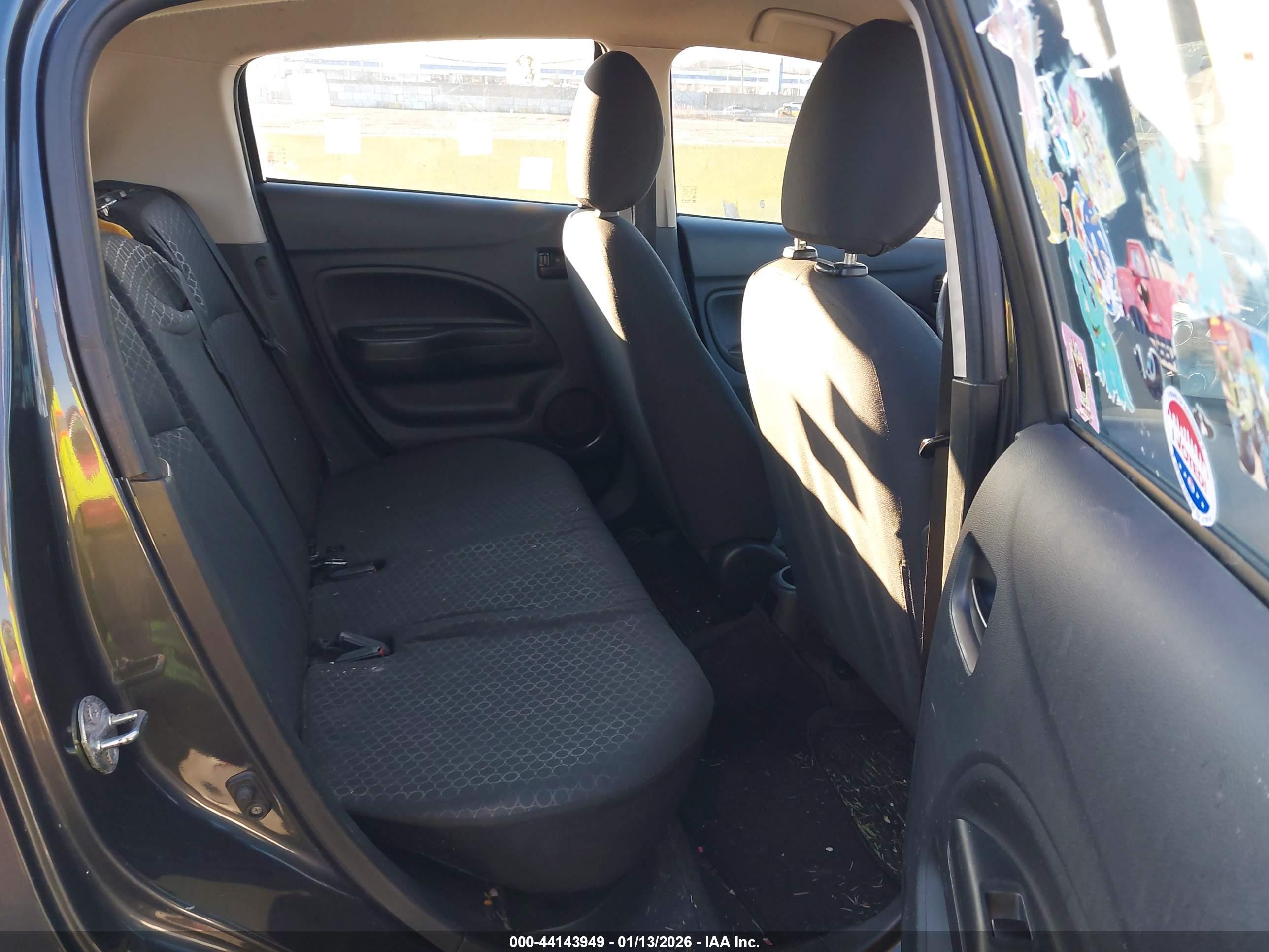 MITSUBISHI MIRAGE image 8