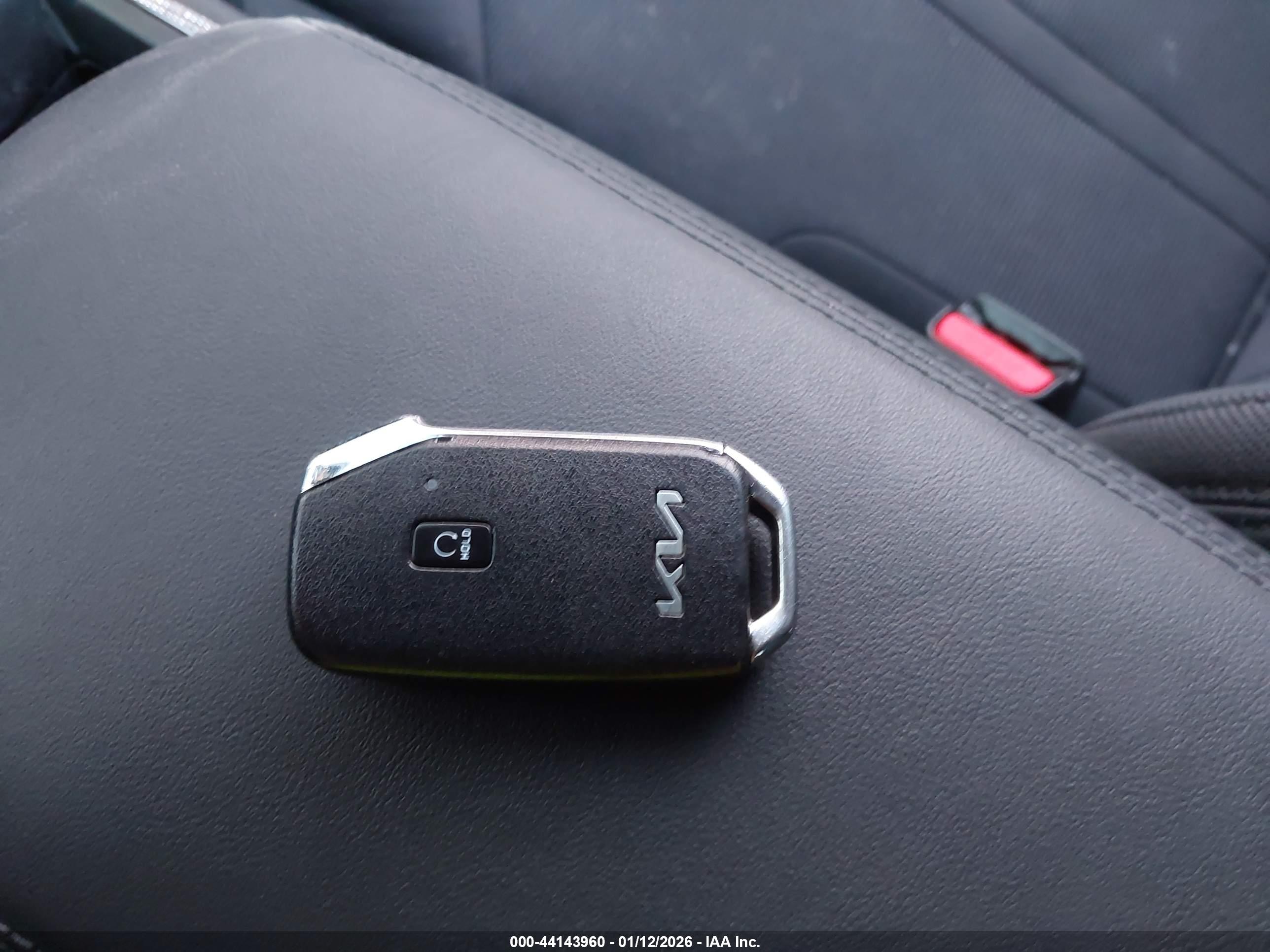 KIA K5 image 11