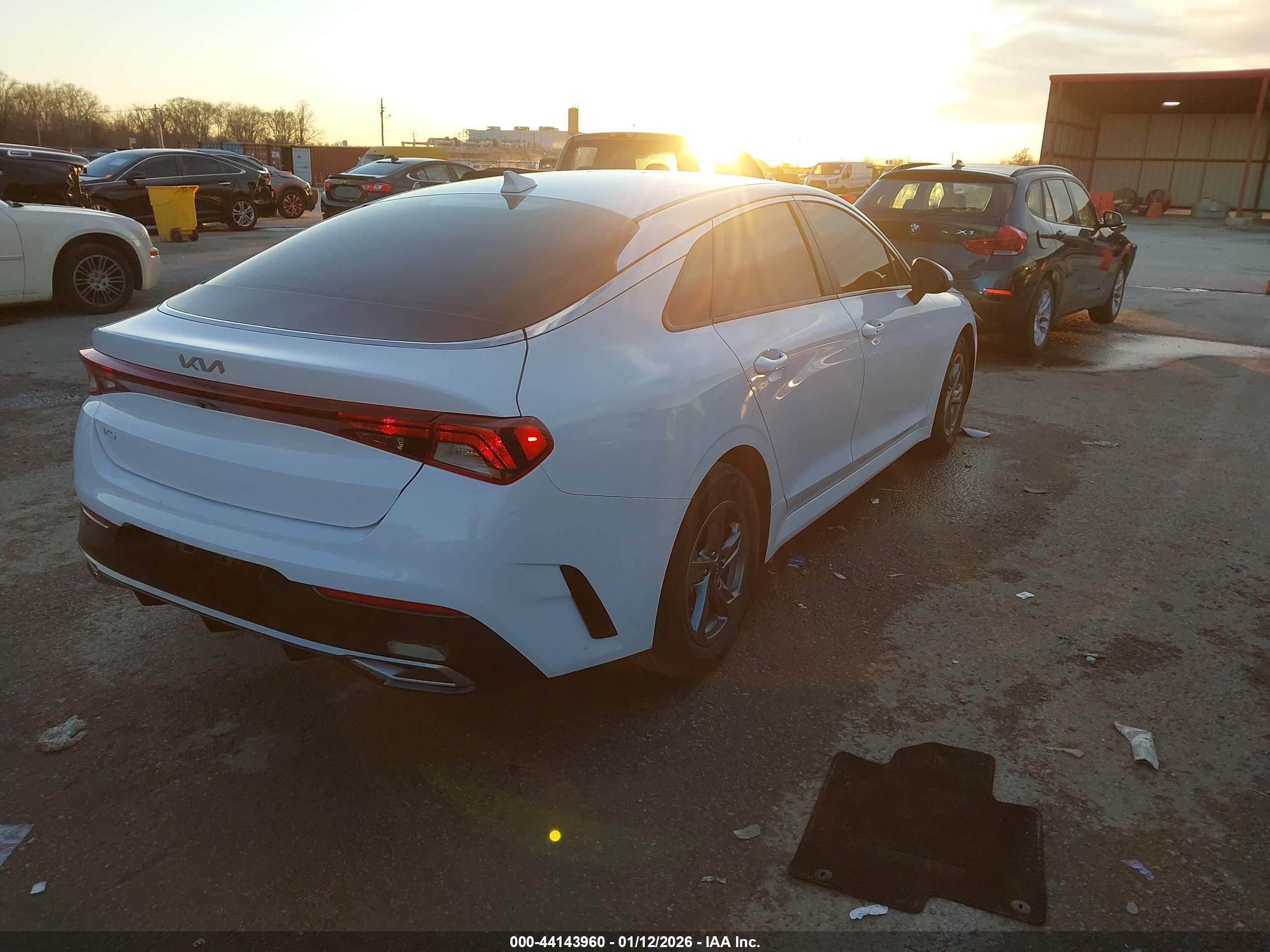 KIA K5 image 4