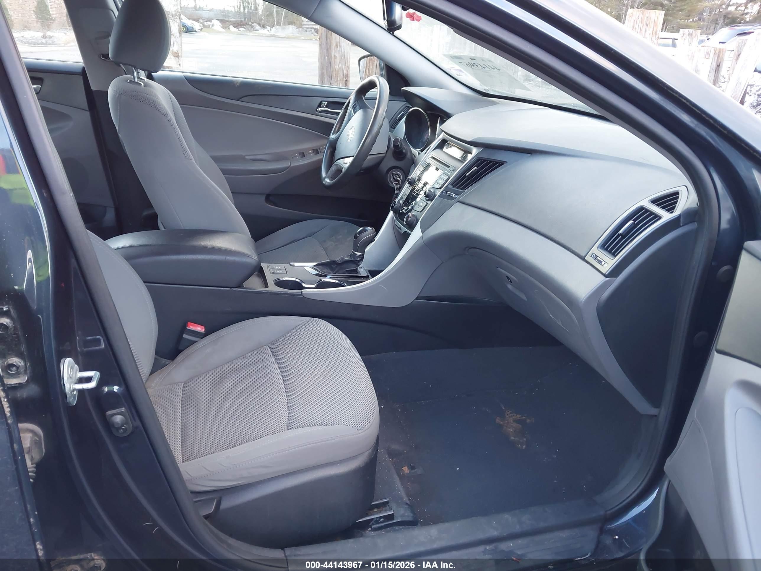 HYUNDAI SONATA image 5