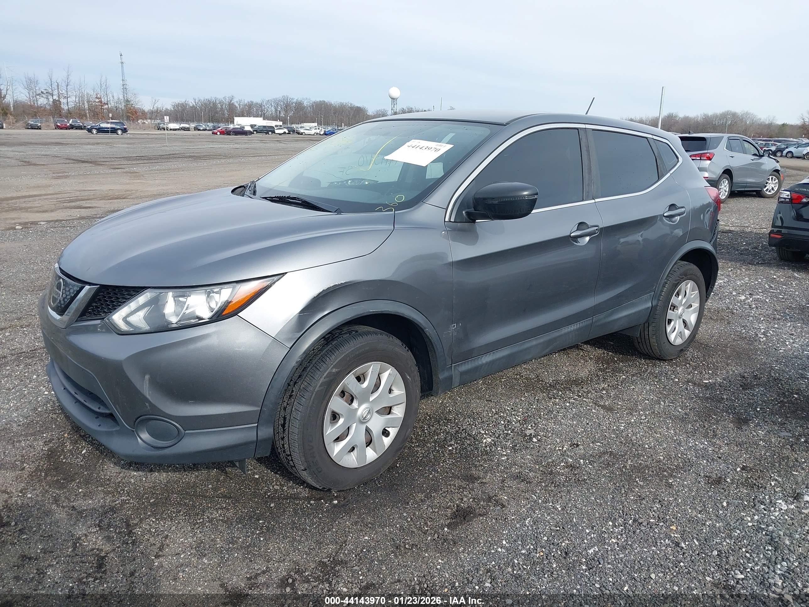 NISSAN ROGUE image 2