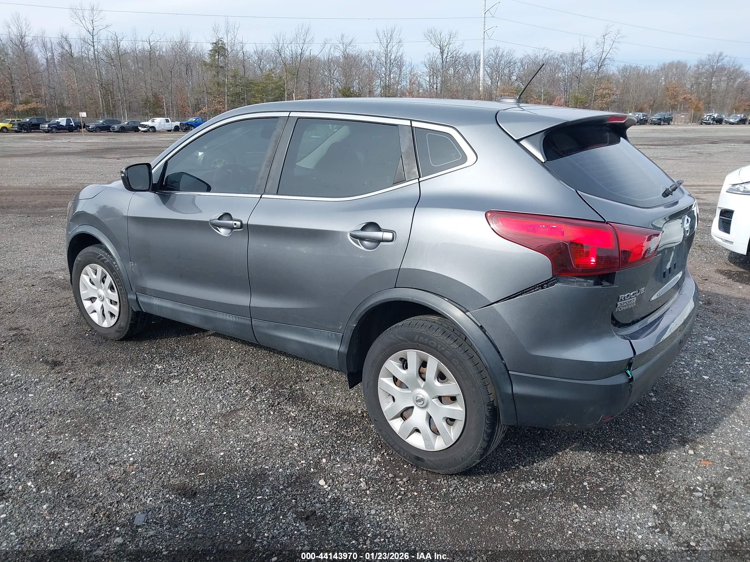 NISSAN ROGUE image 3