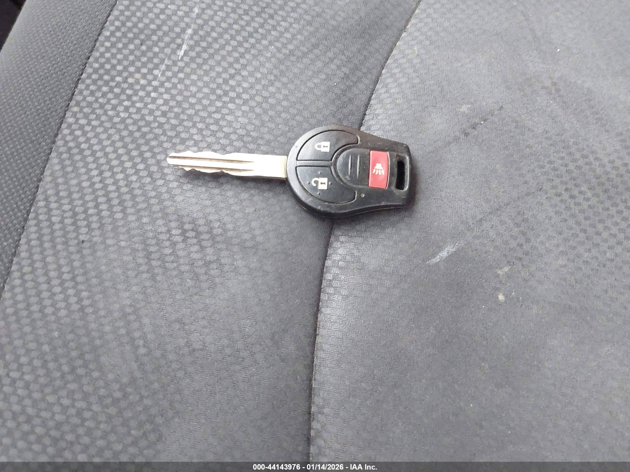 NISSAN ROGUE image 11