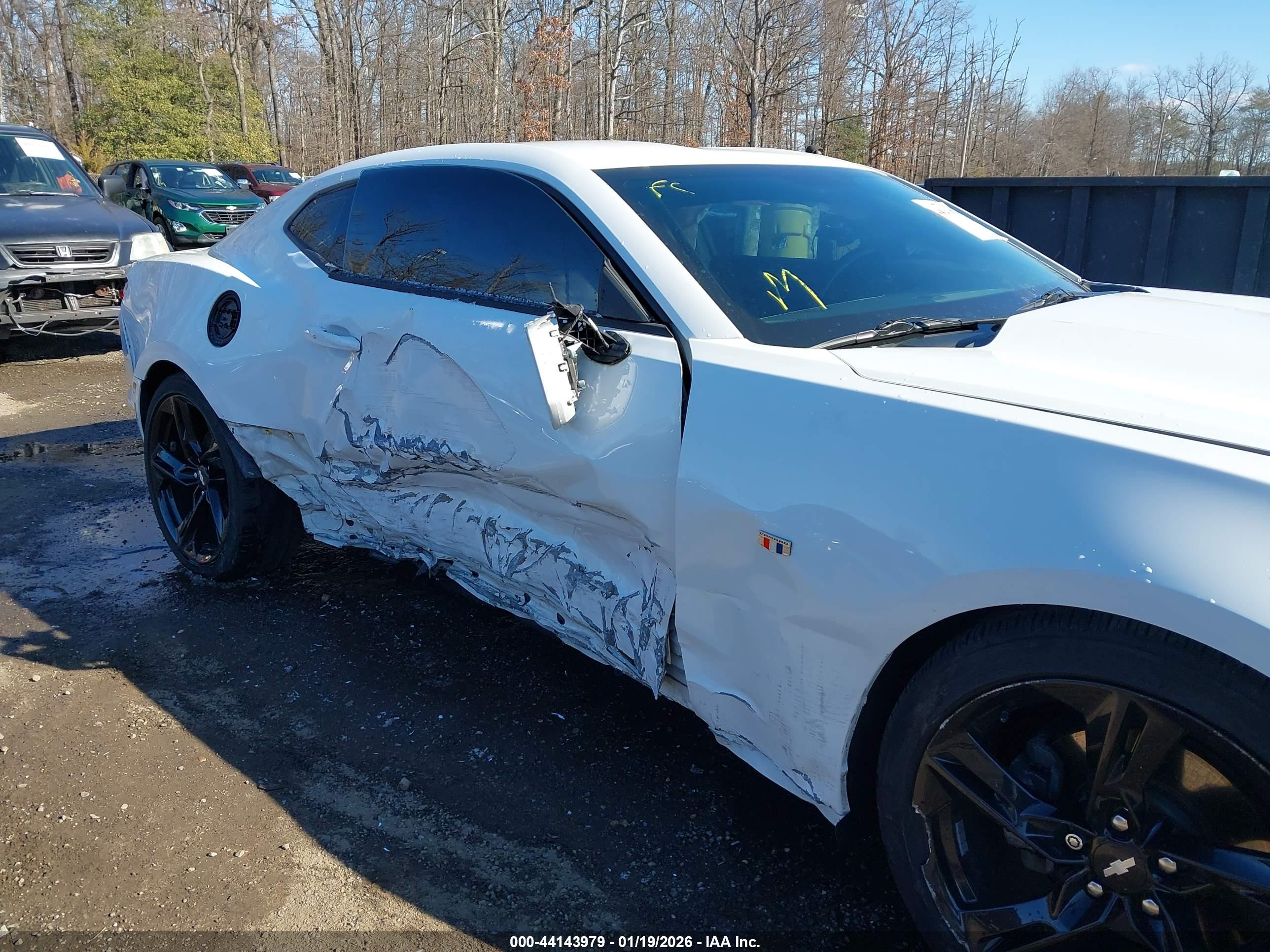 CHEVROLET CAMARO image 6