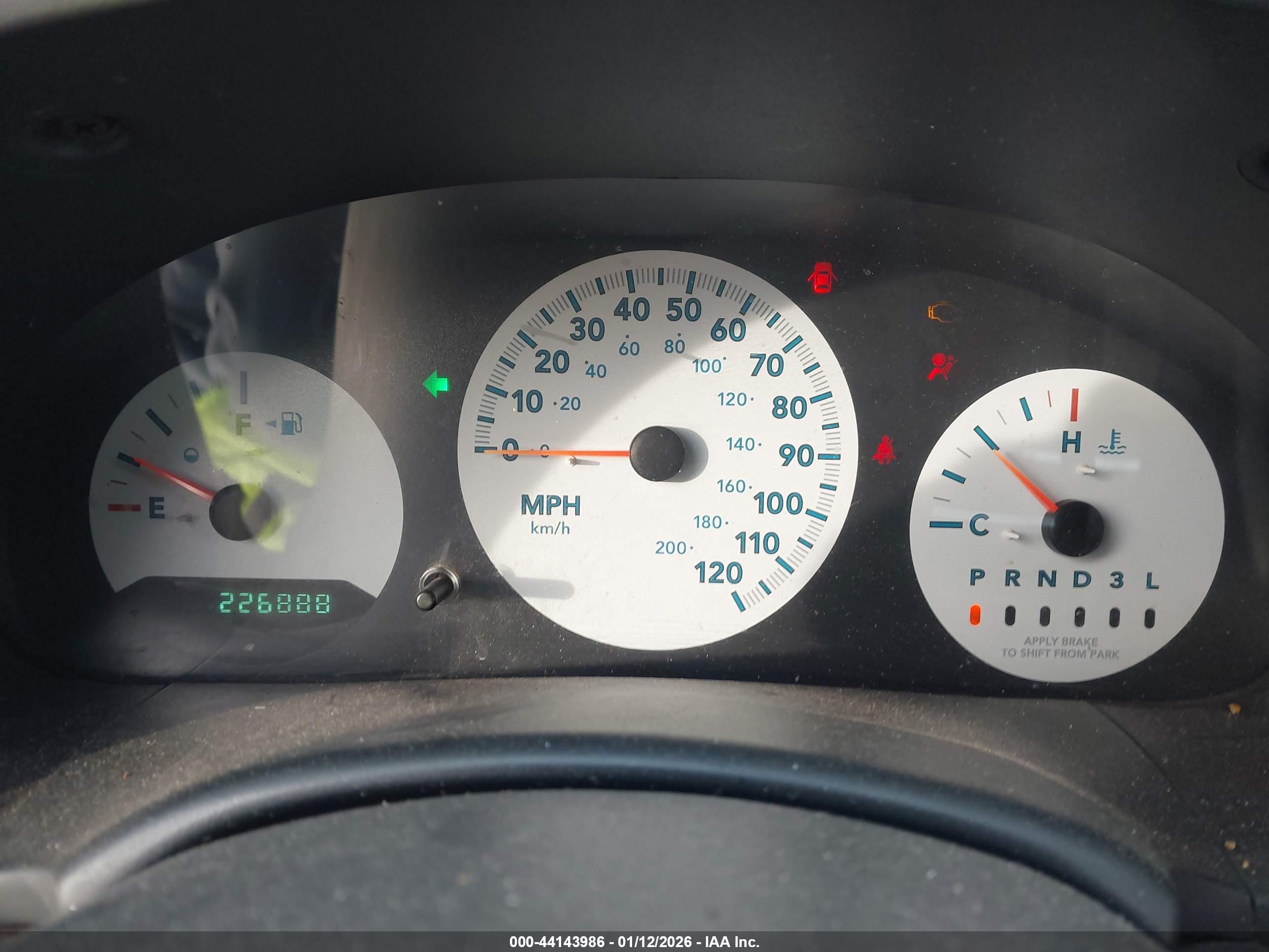CHRYSLER TOWN image 7