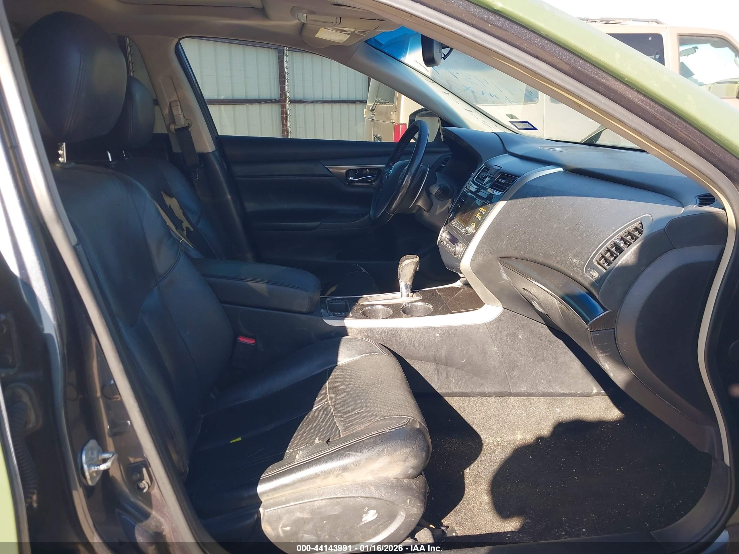 NISSAN ALTIMA image 5