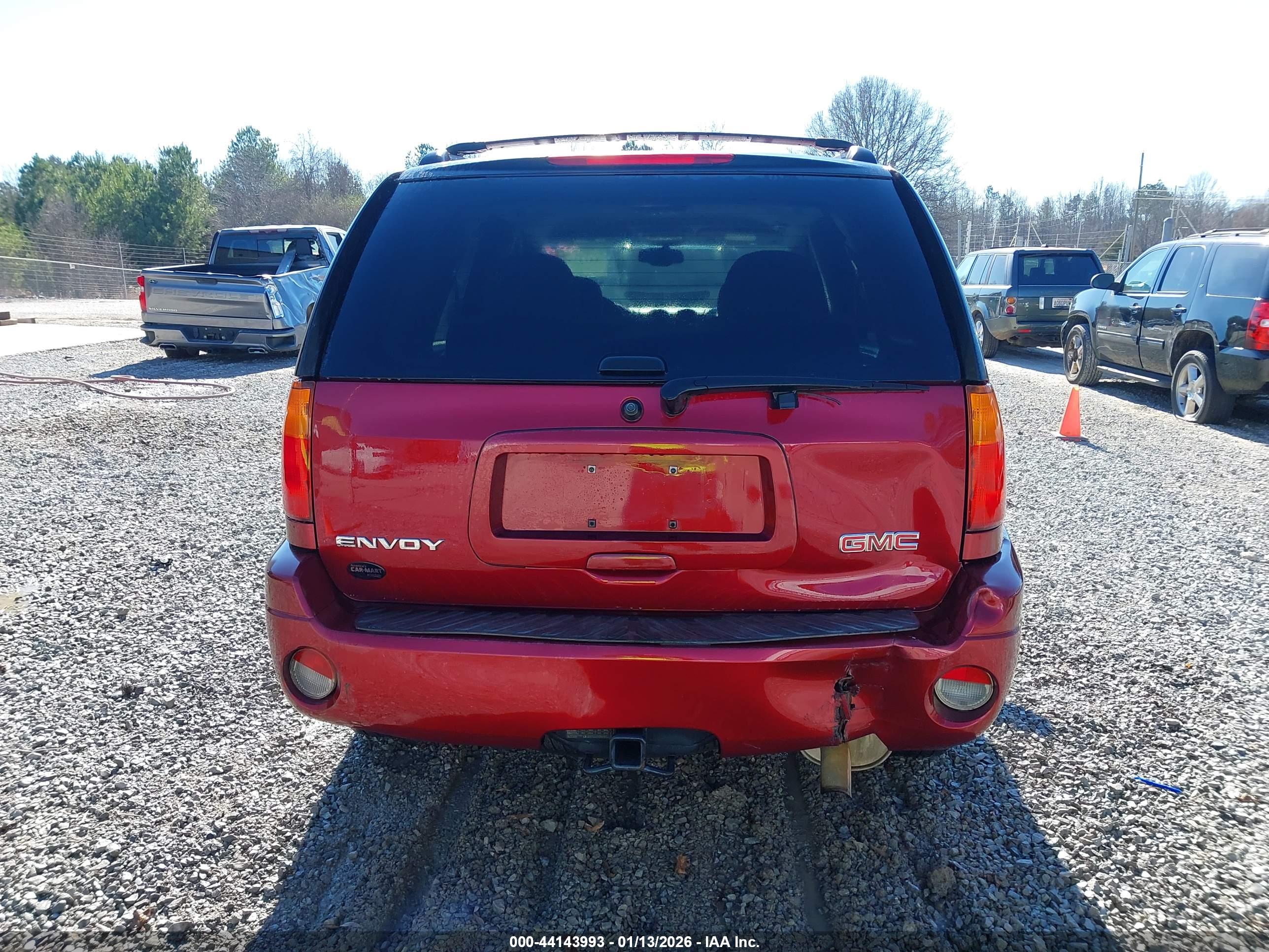 GMC ENVOY image 6