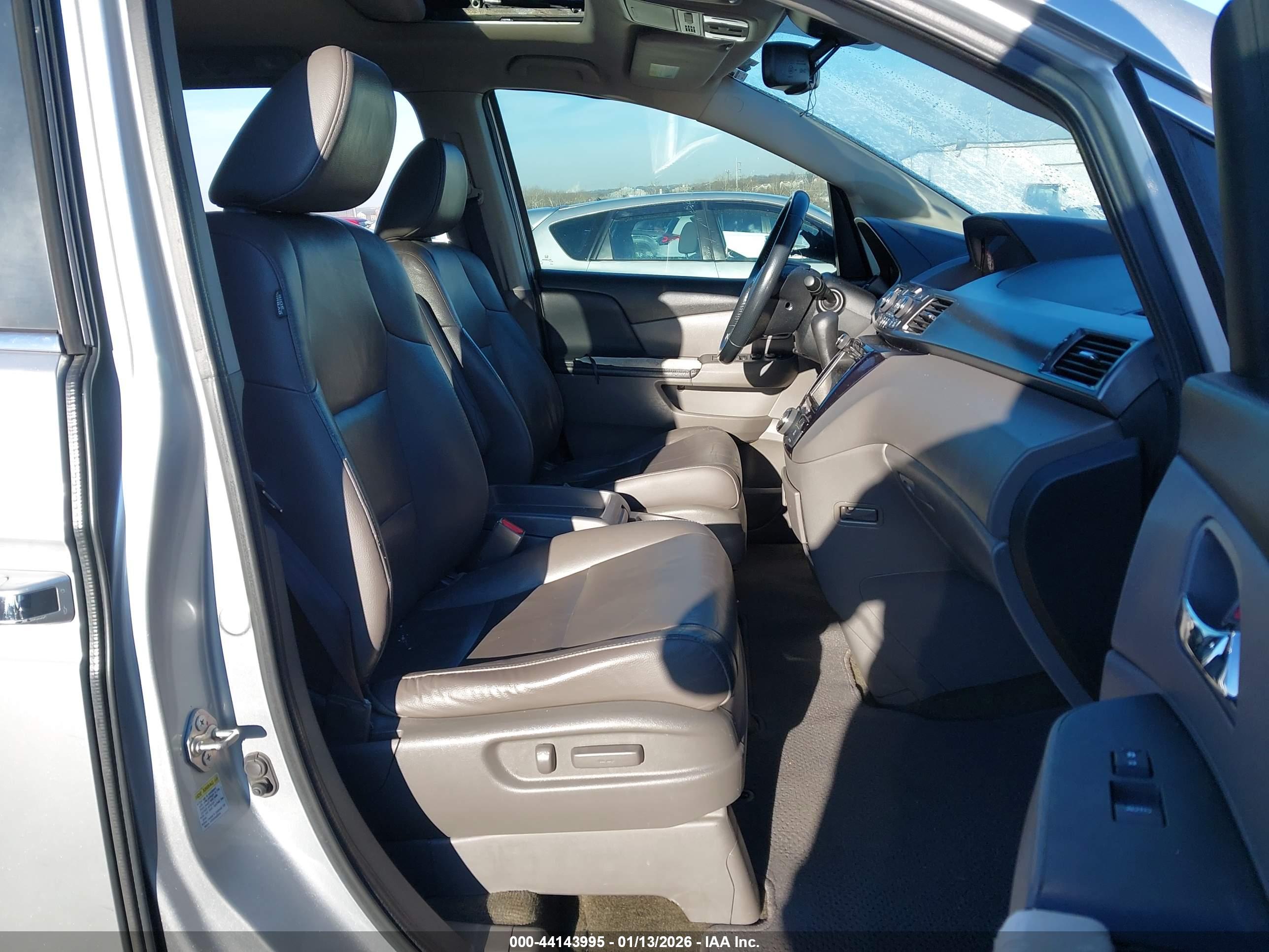 HONDA ODYSSEY image 5