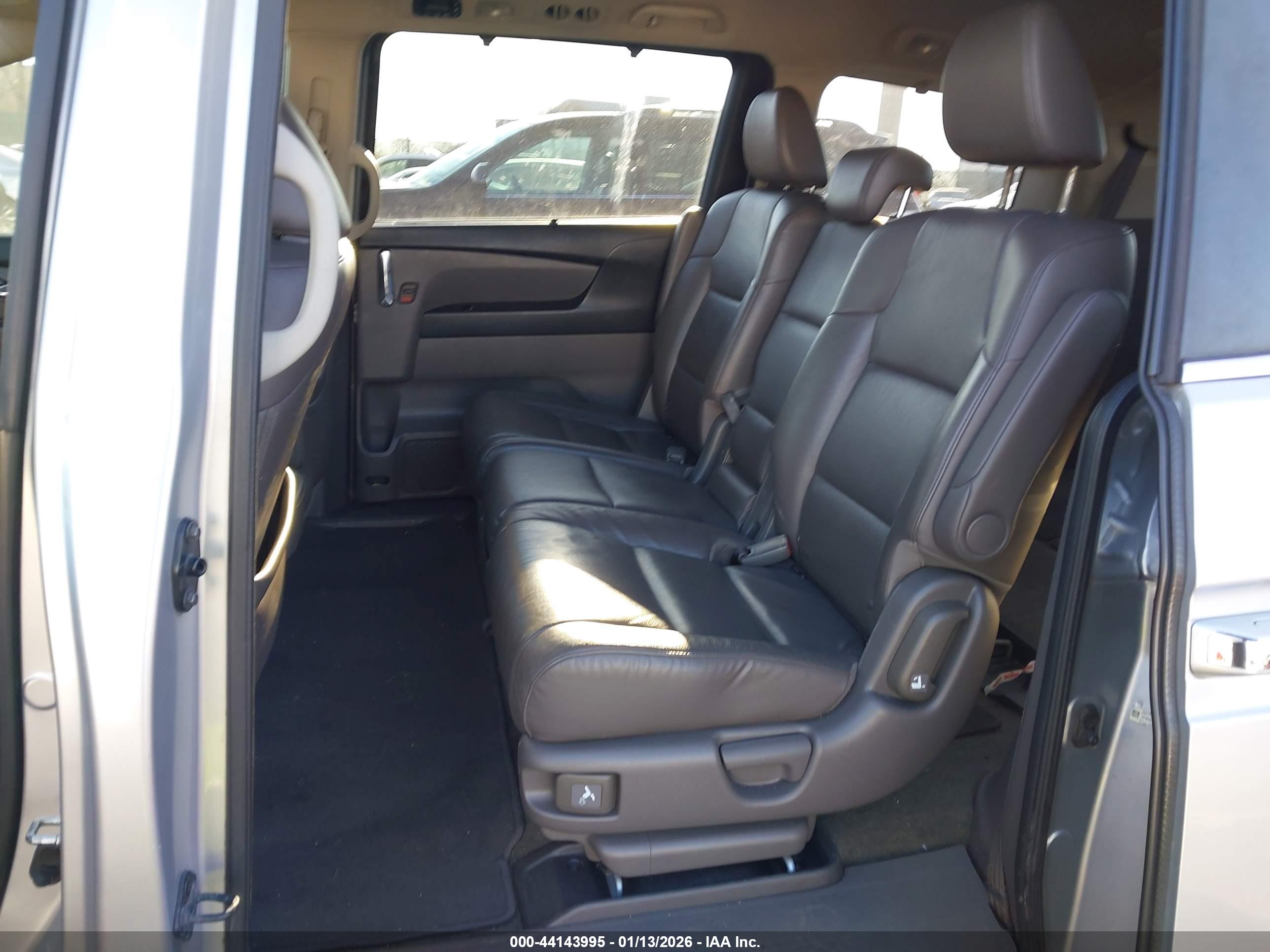 HONDA ODYSSEY image 8