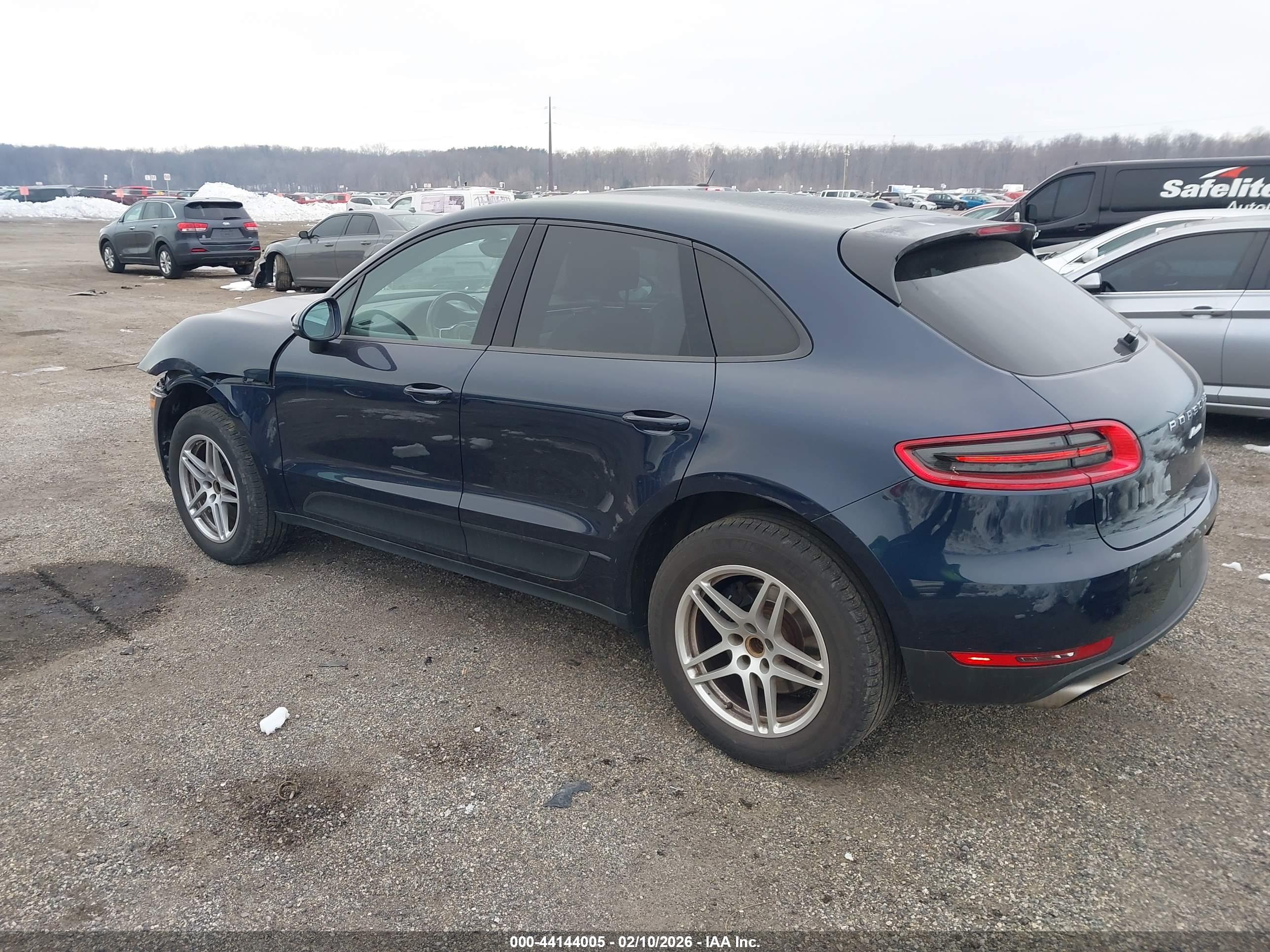 PORSCHE MACAN image 3