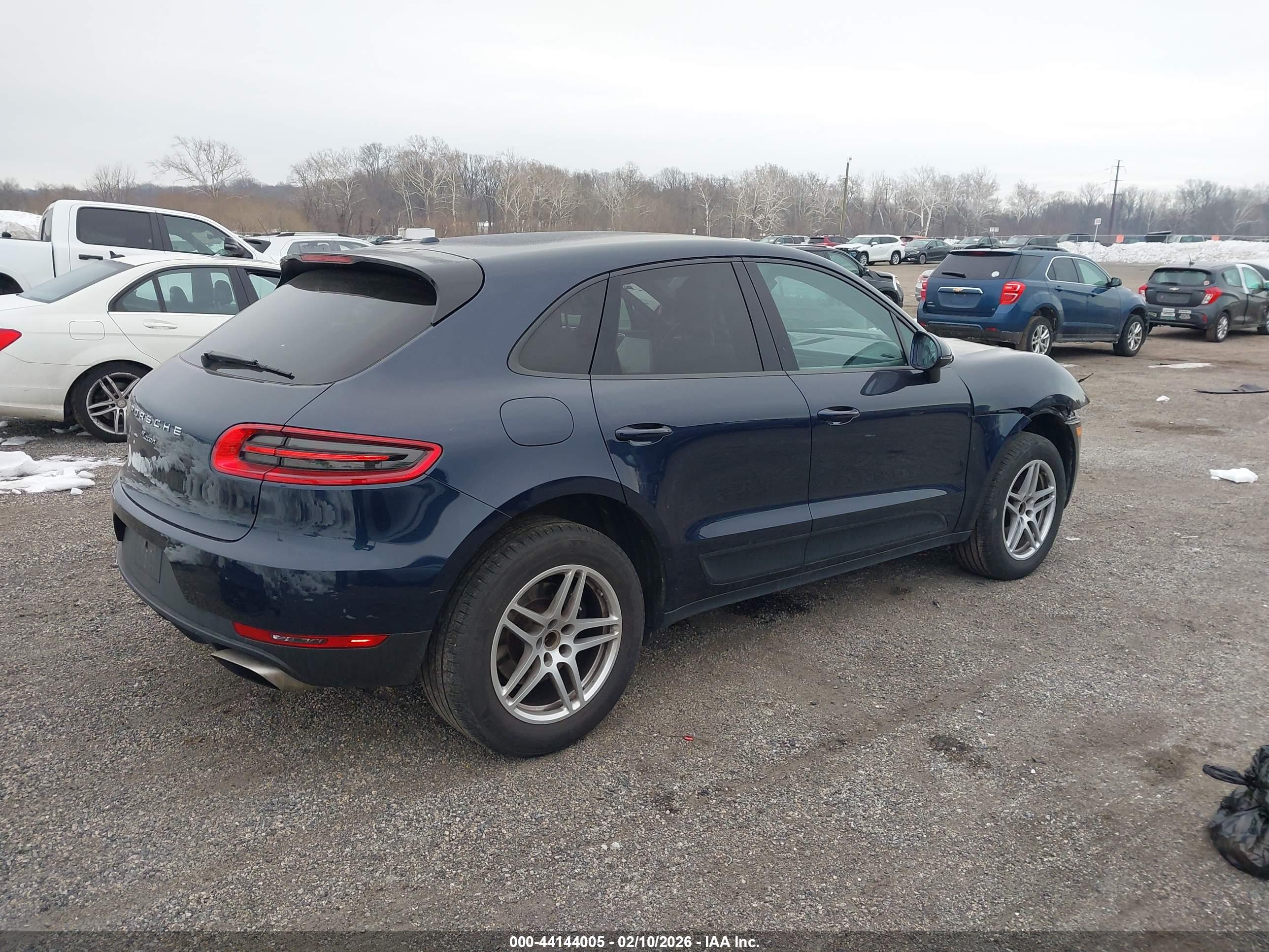 PORSCHE MACAN image 4
