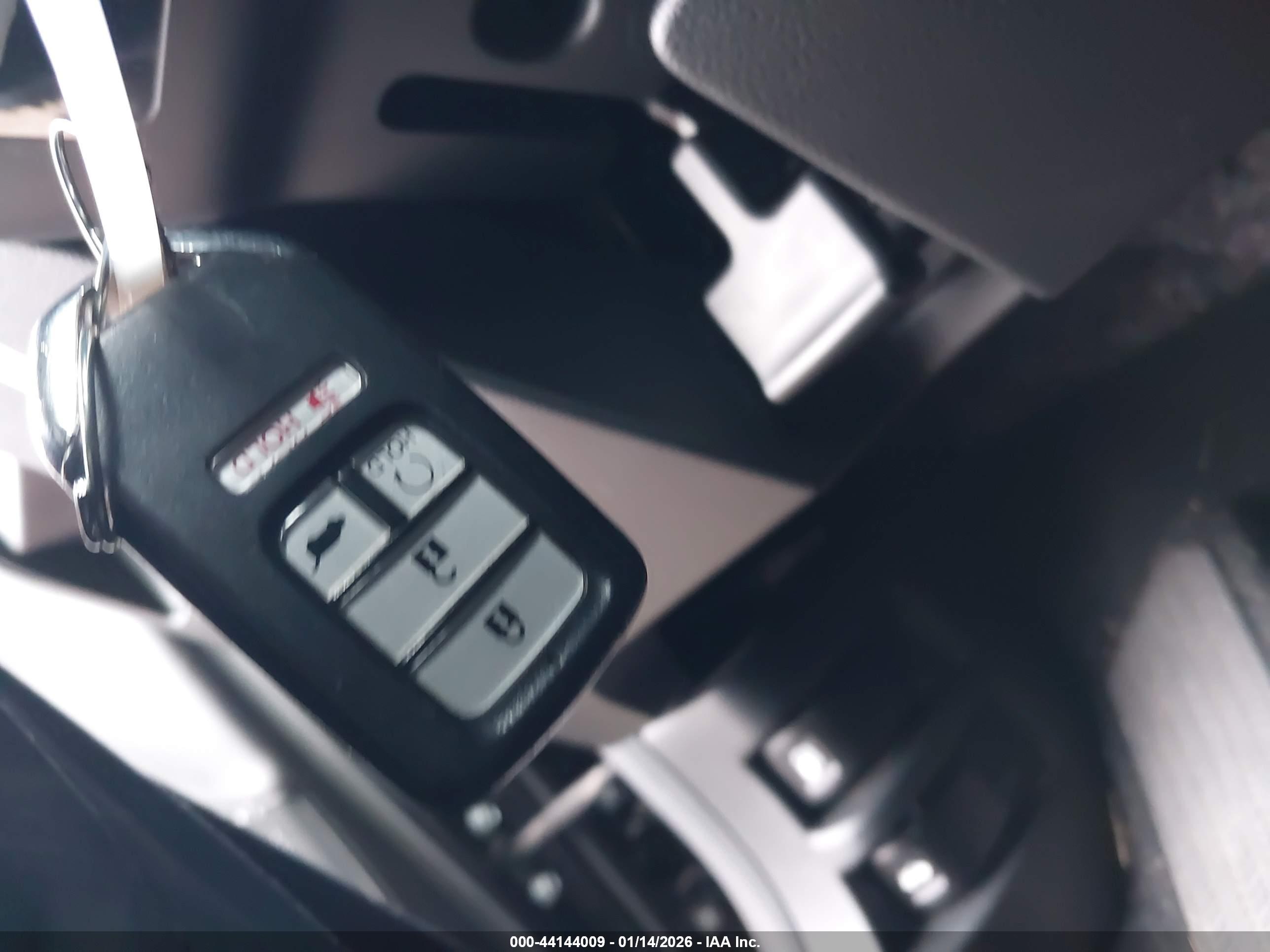 HONDA CR-V image 11