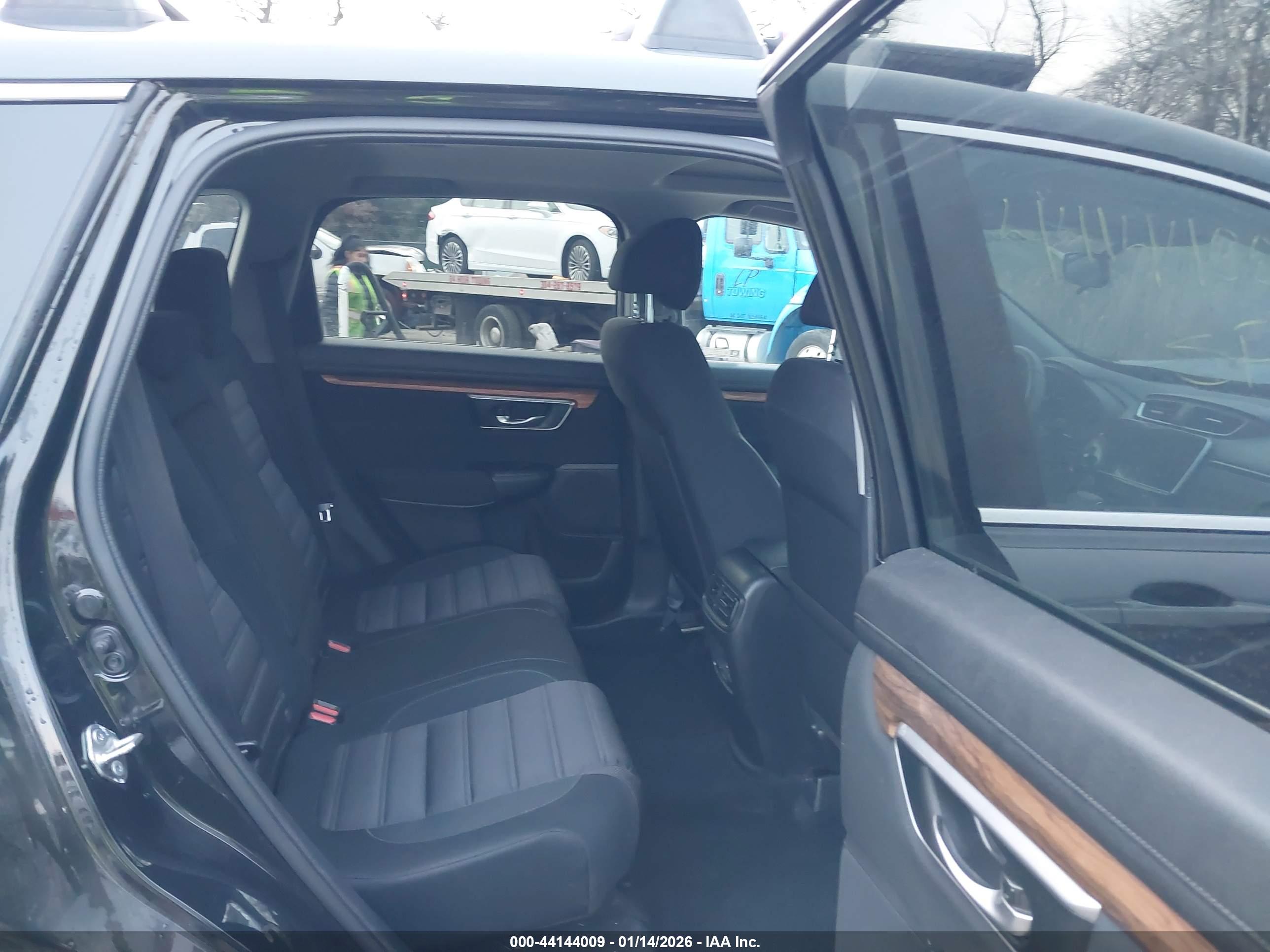 HONDA CR-V image 8