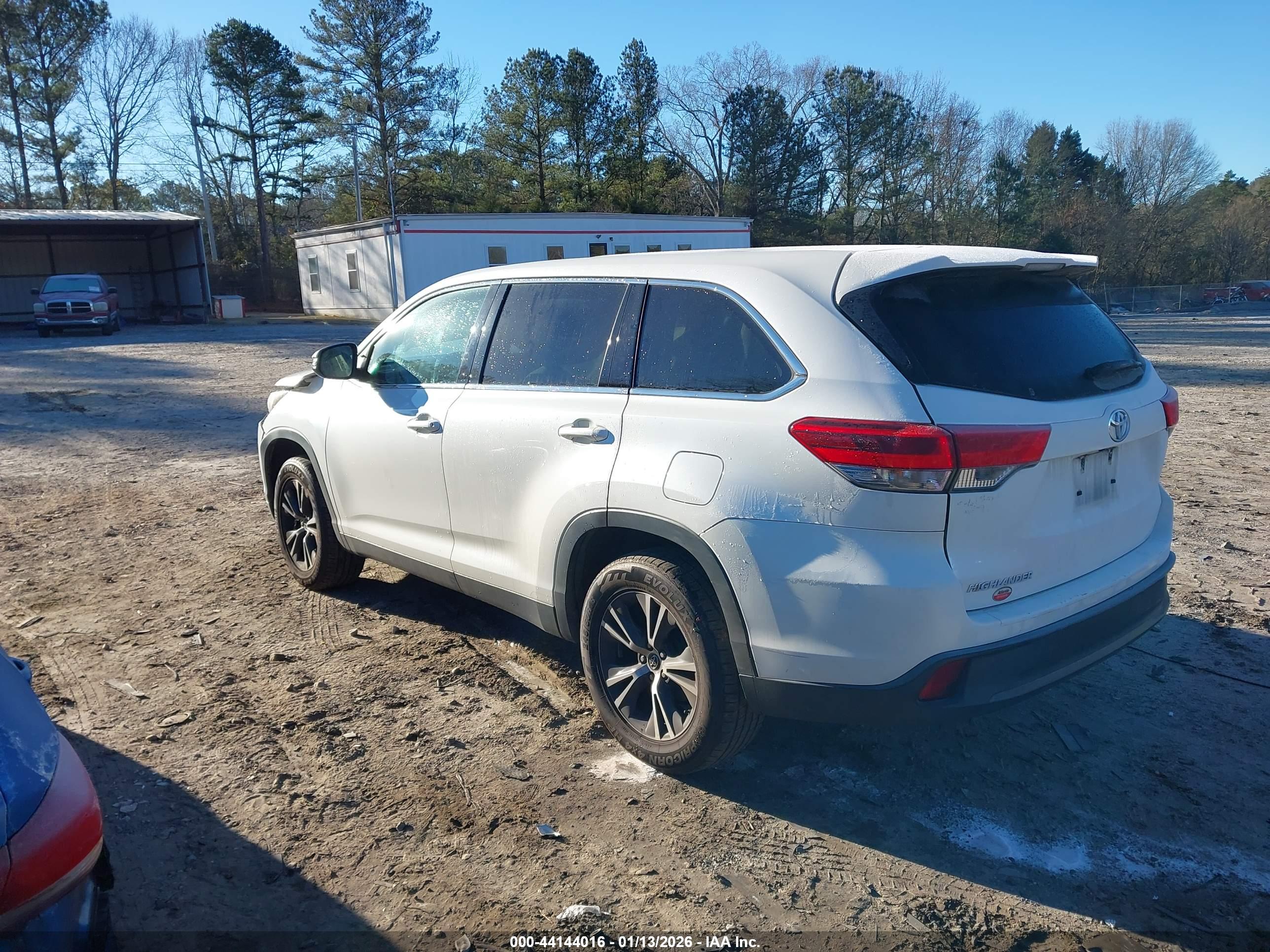 TOYOTA HIGHLANDER image 3