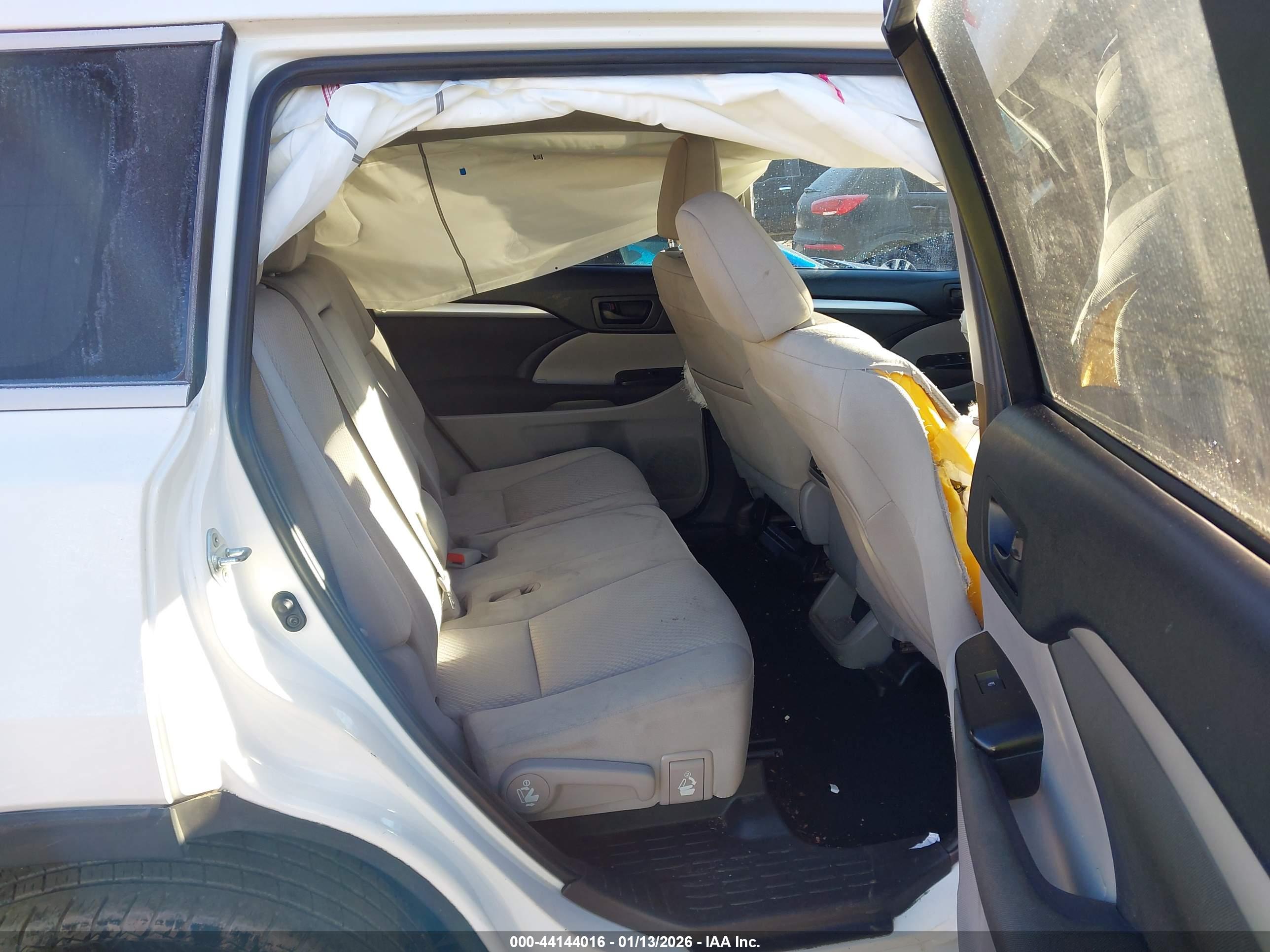 TOYOTA HIGHLANDER image 8