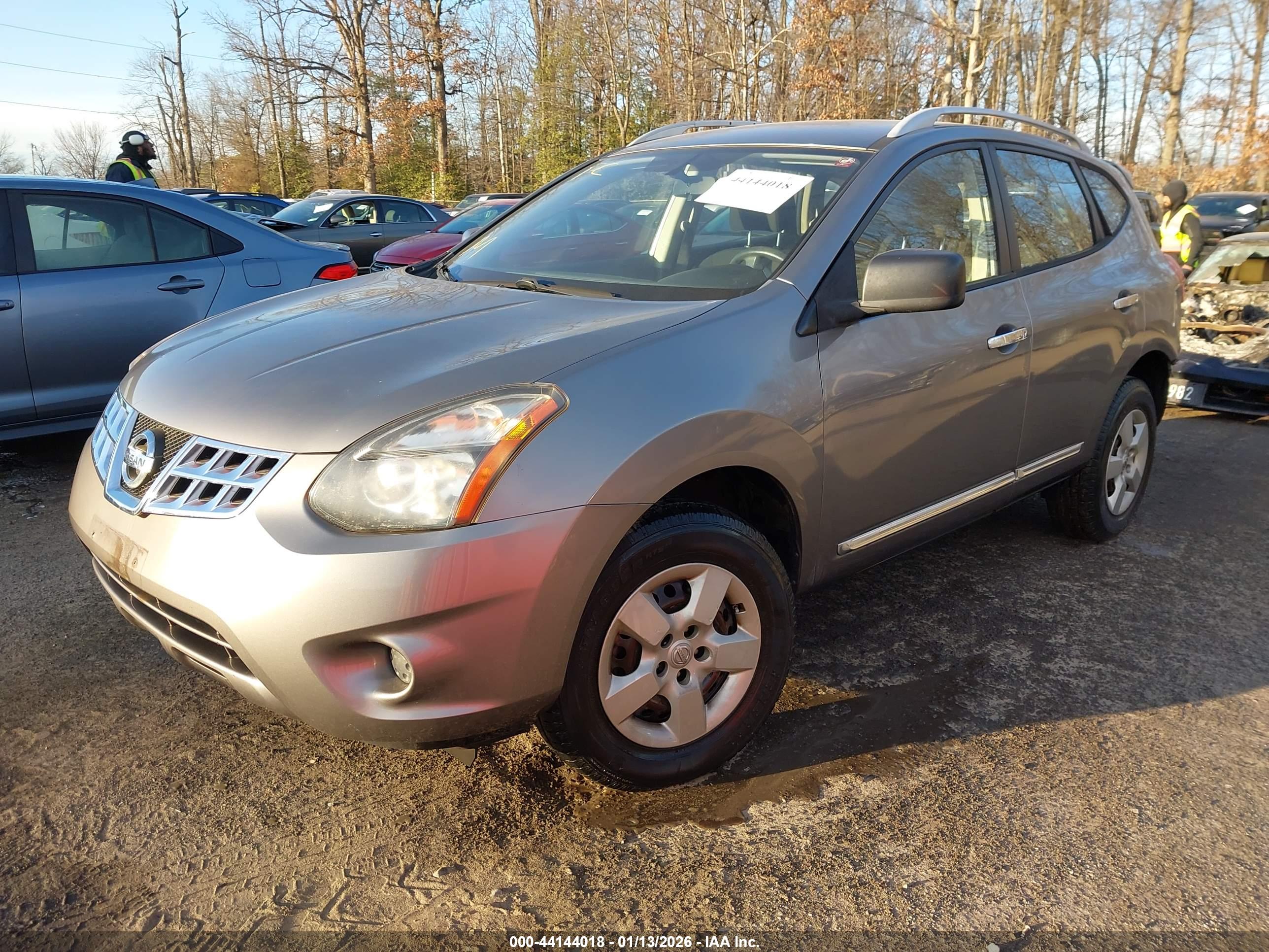 NISSAN ROGUE image 2