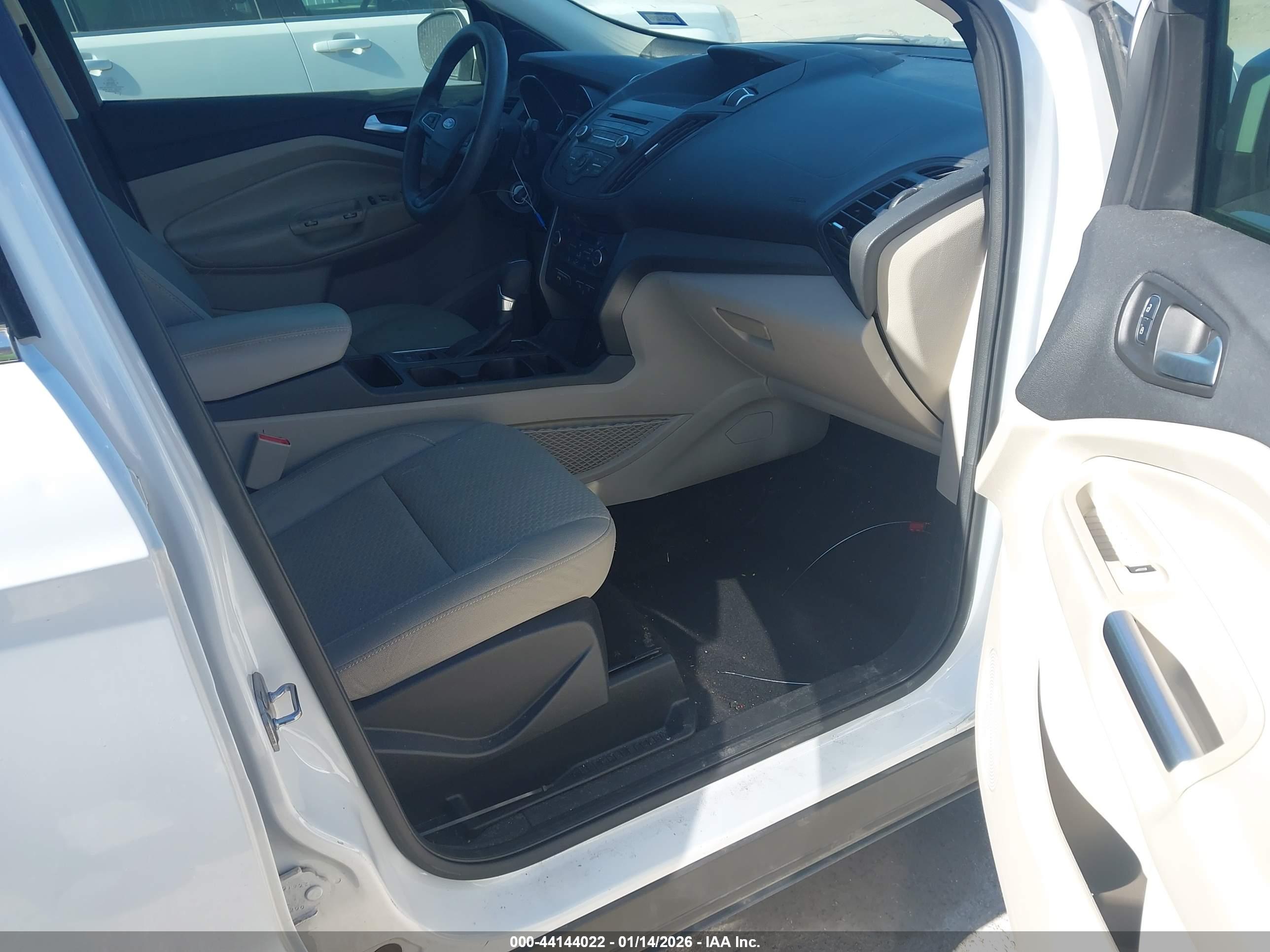 FORD ESCAPE image 5