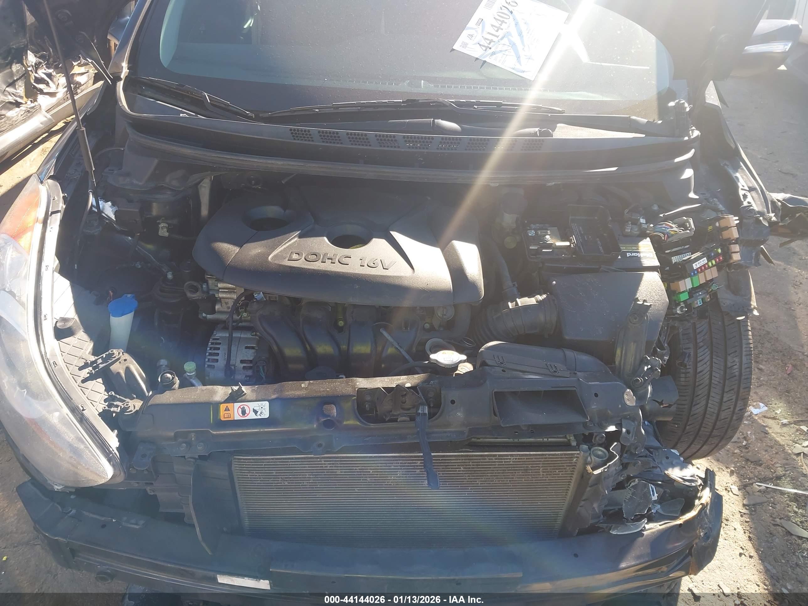 HYUNDAI ELANTRA image 10