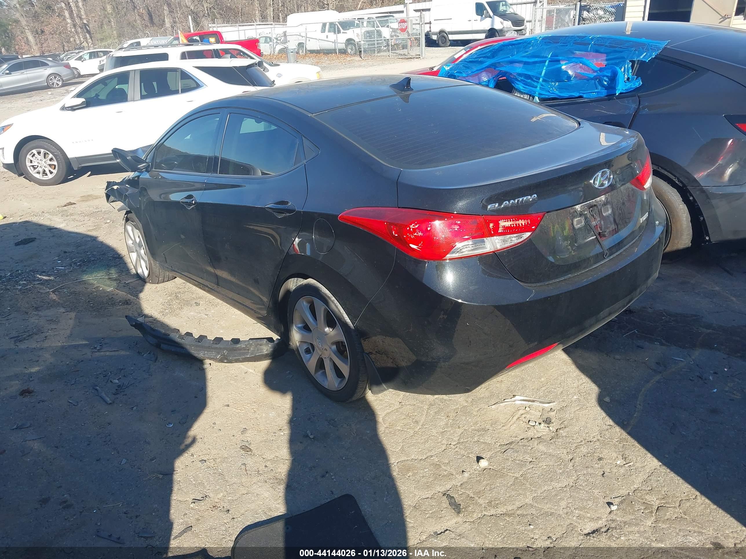 HYUNDAI ELANTRA image 3