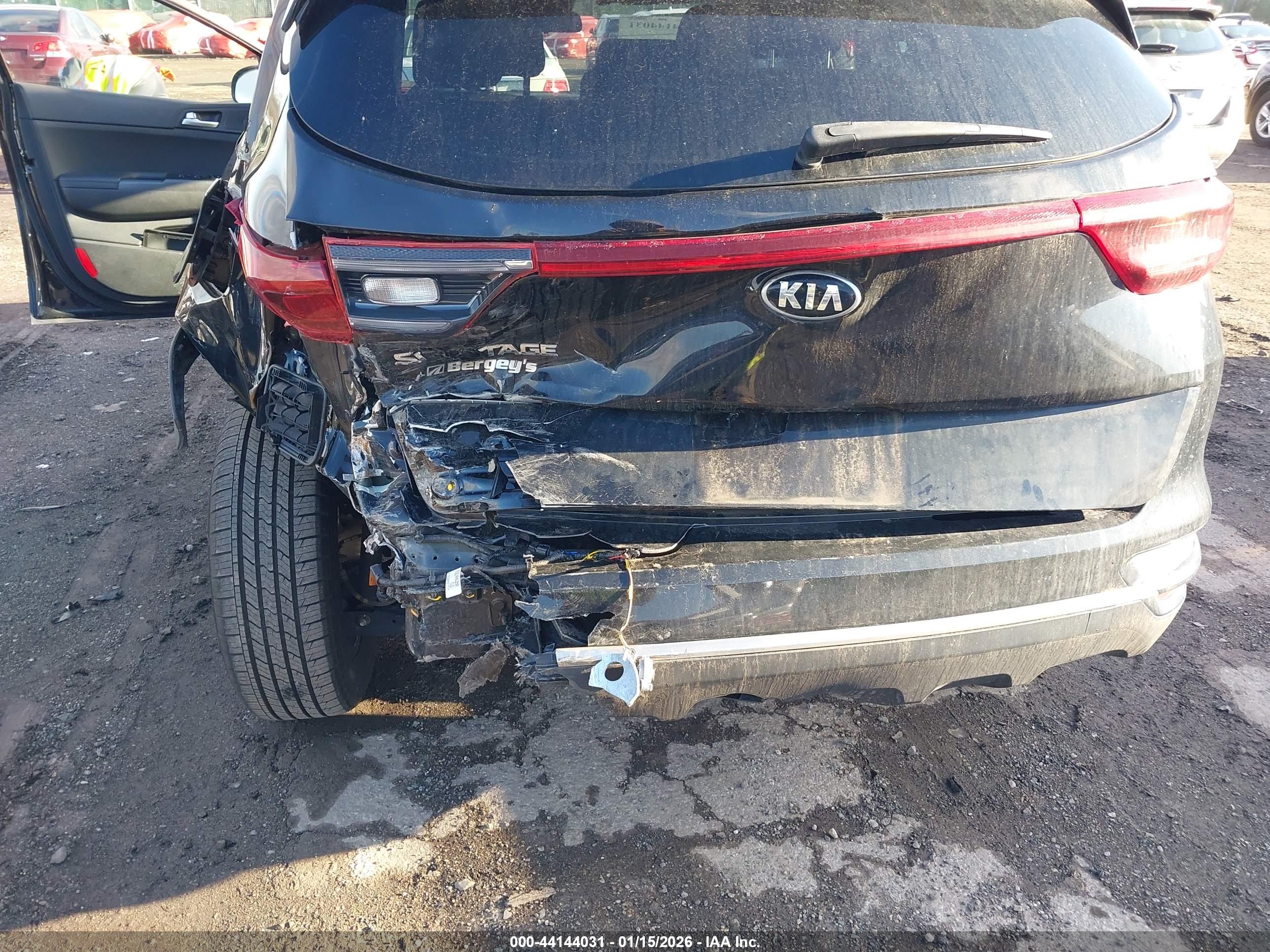KIA SPORTAGE image 6