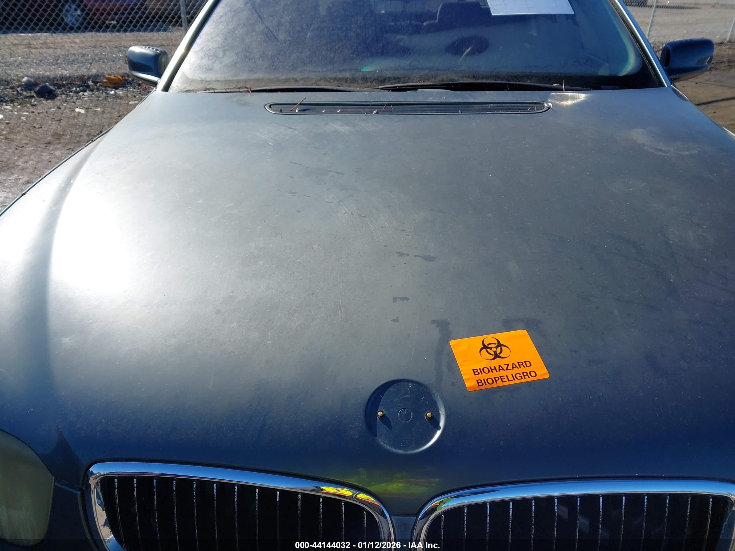 BMW 745LI image 10