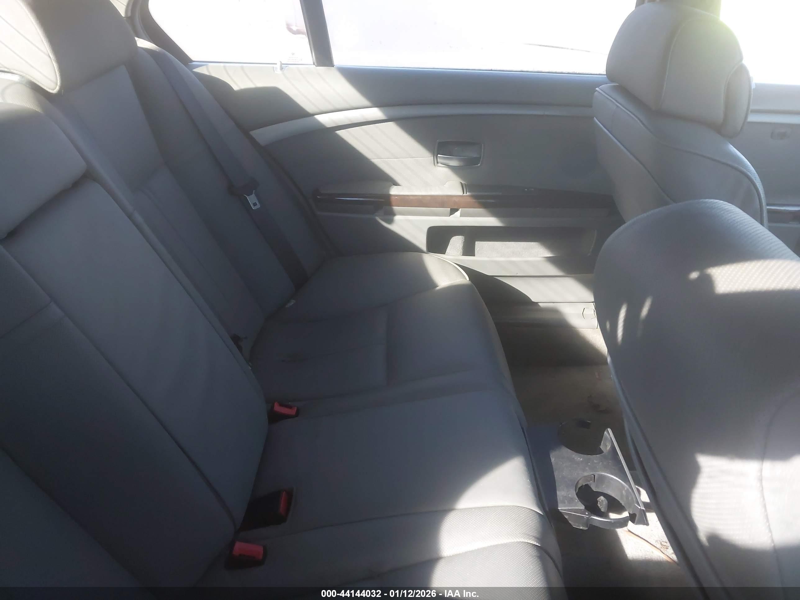 BMW 745LI image 8