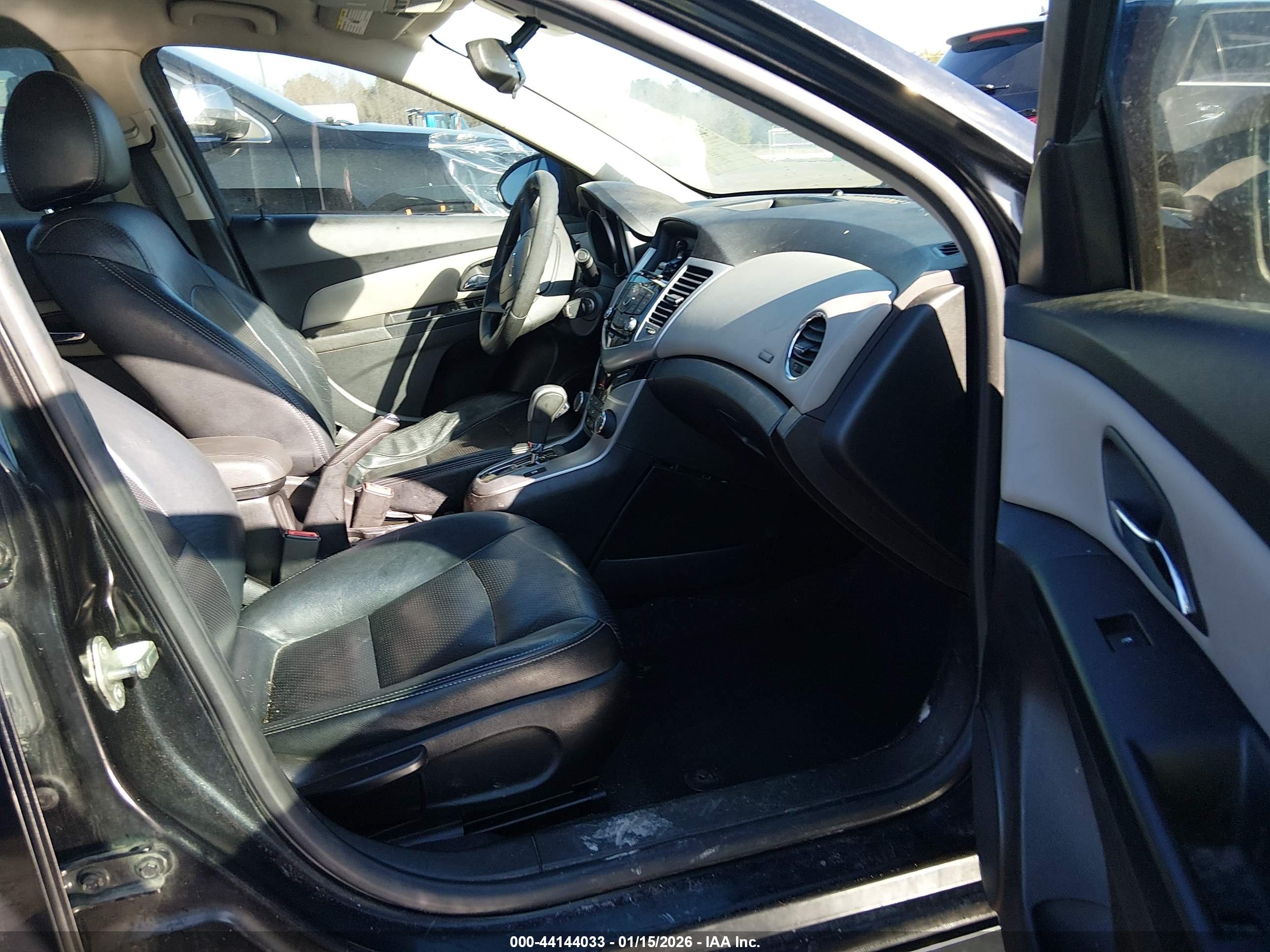 CHEVROLET CRUZE image 5