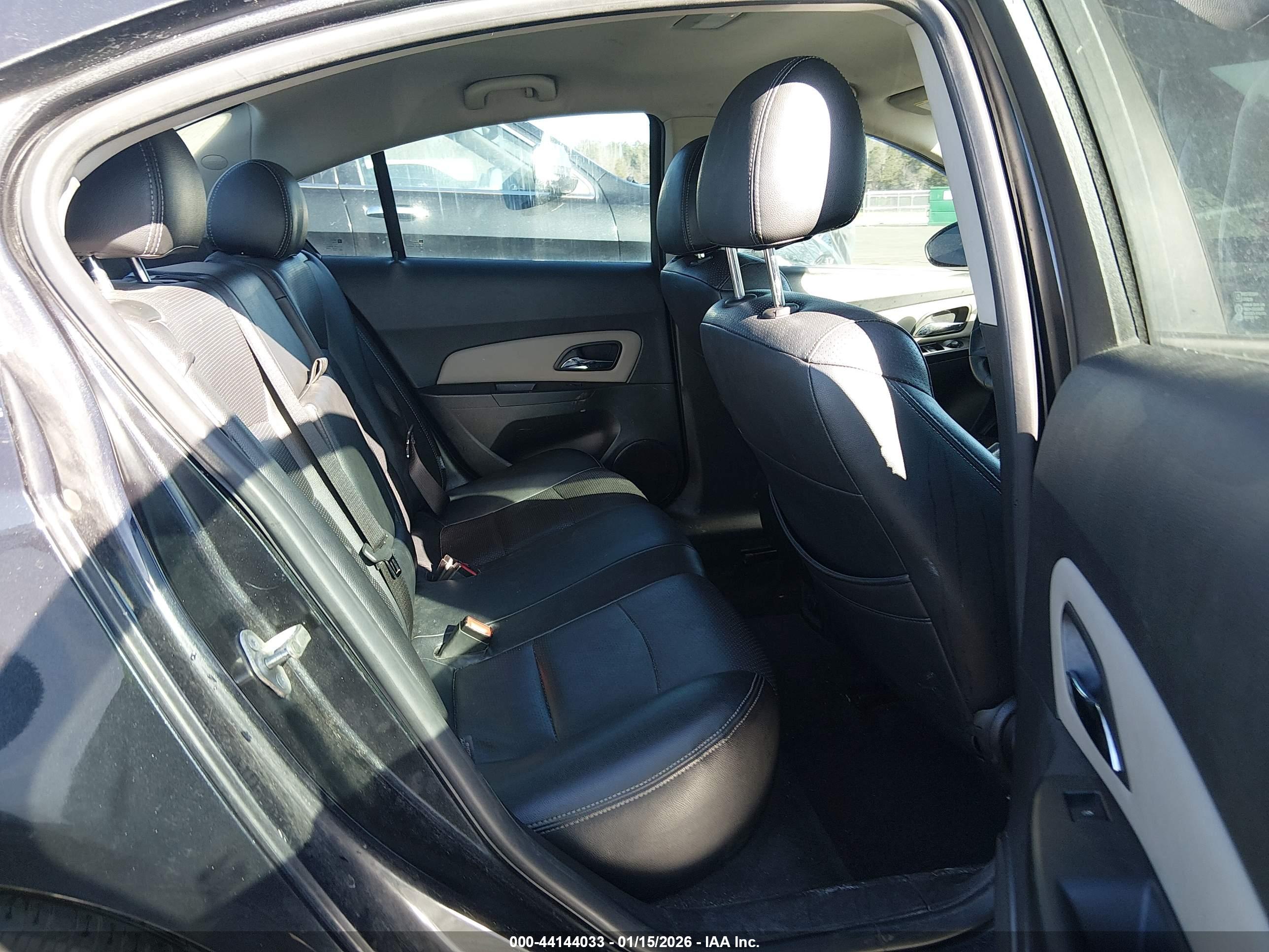 CHEVROLET CRUZE image 8