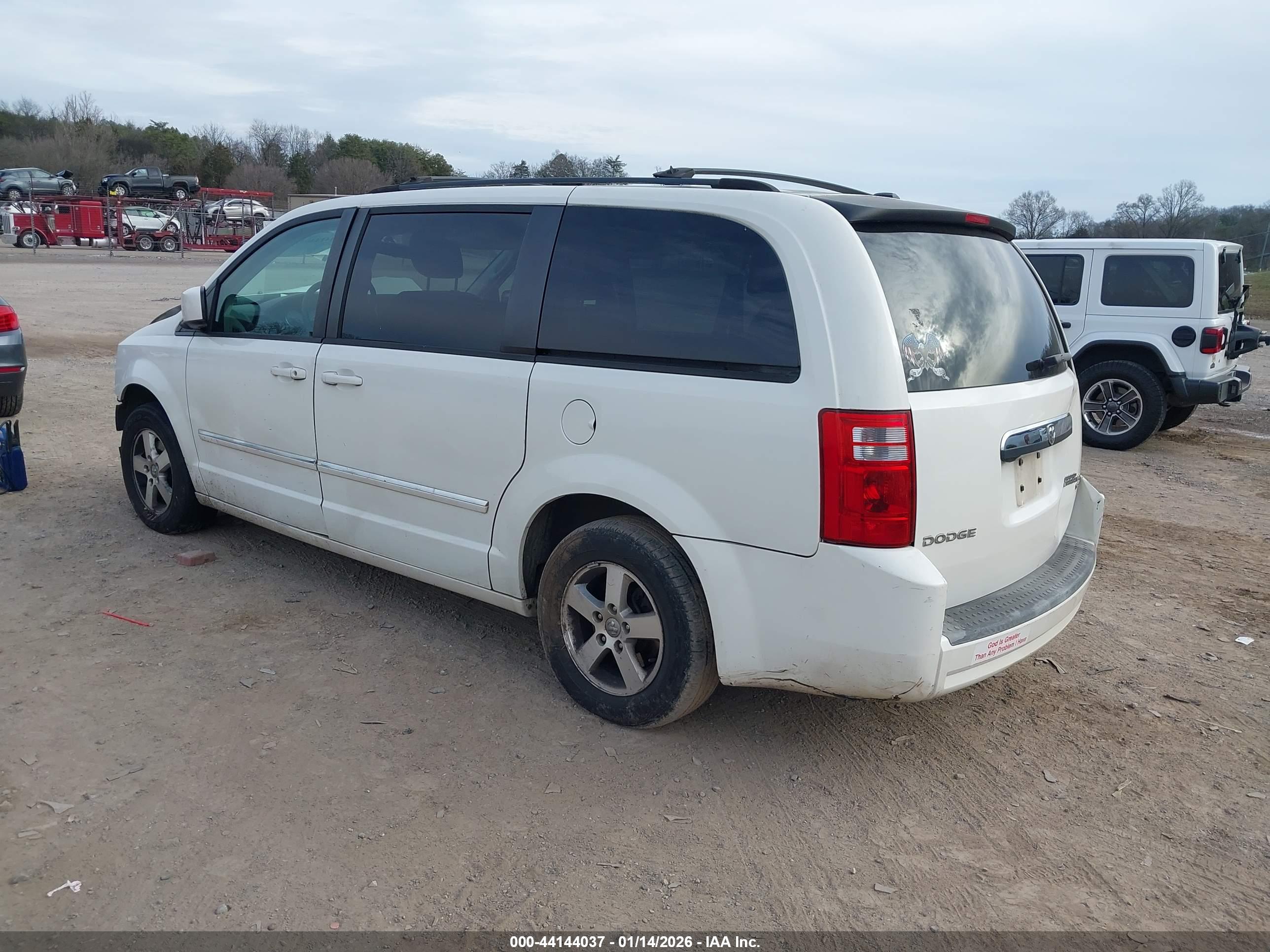 DODGE GRAND image 3