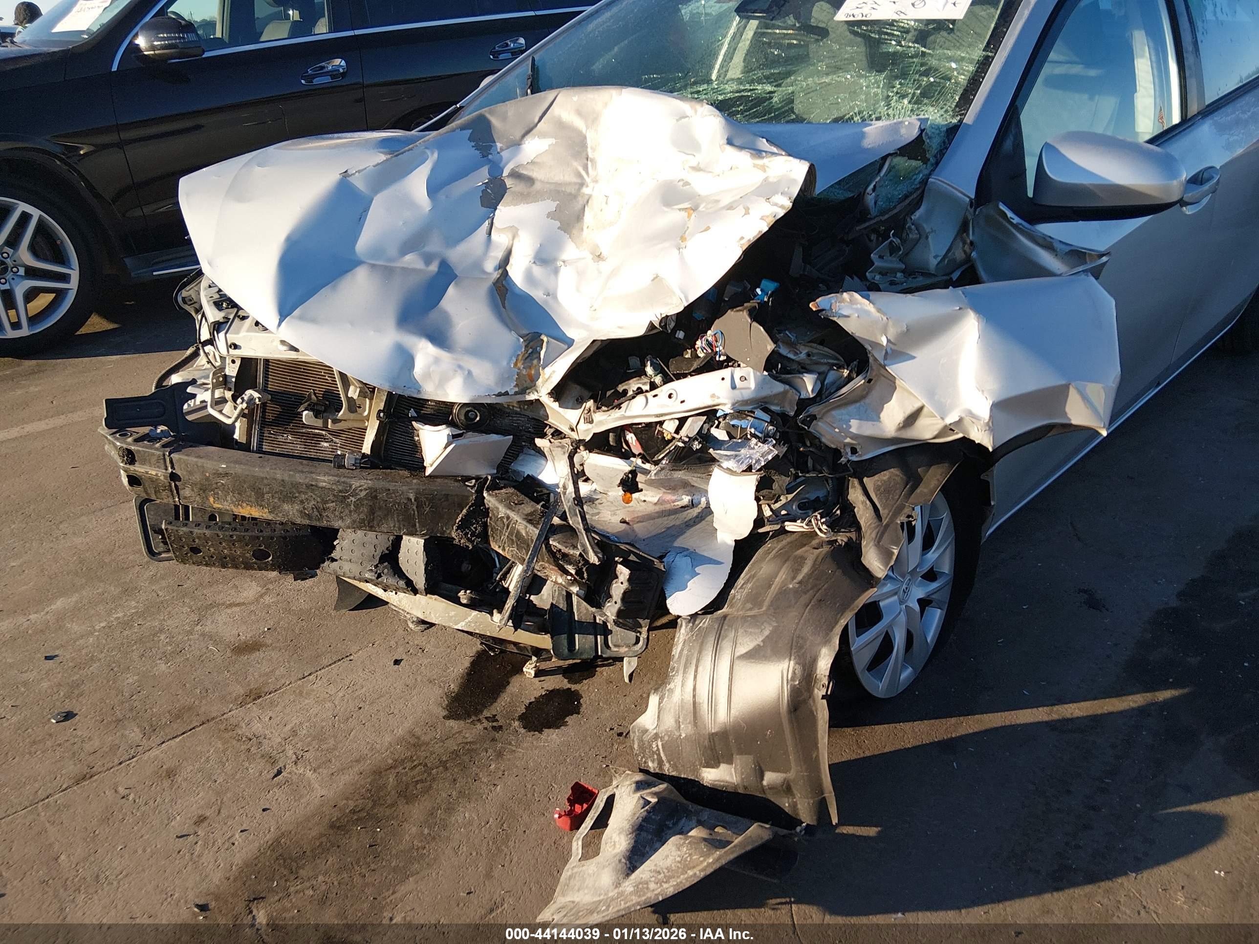 TOYOTA COROLLA image 6