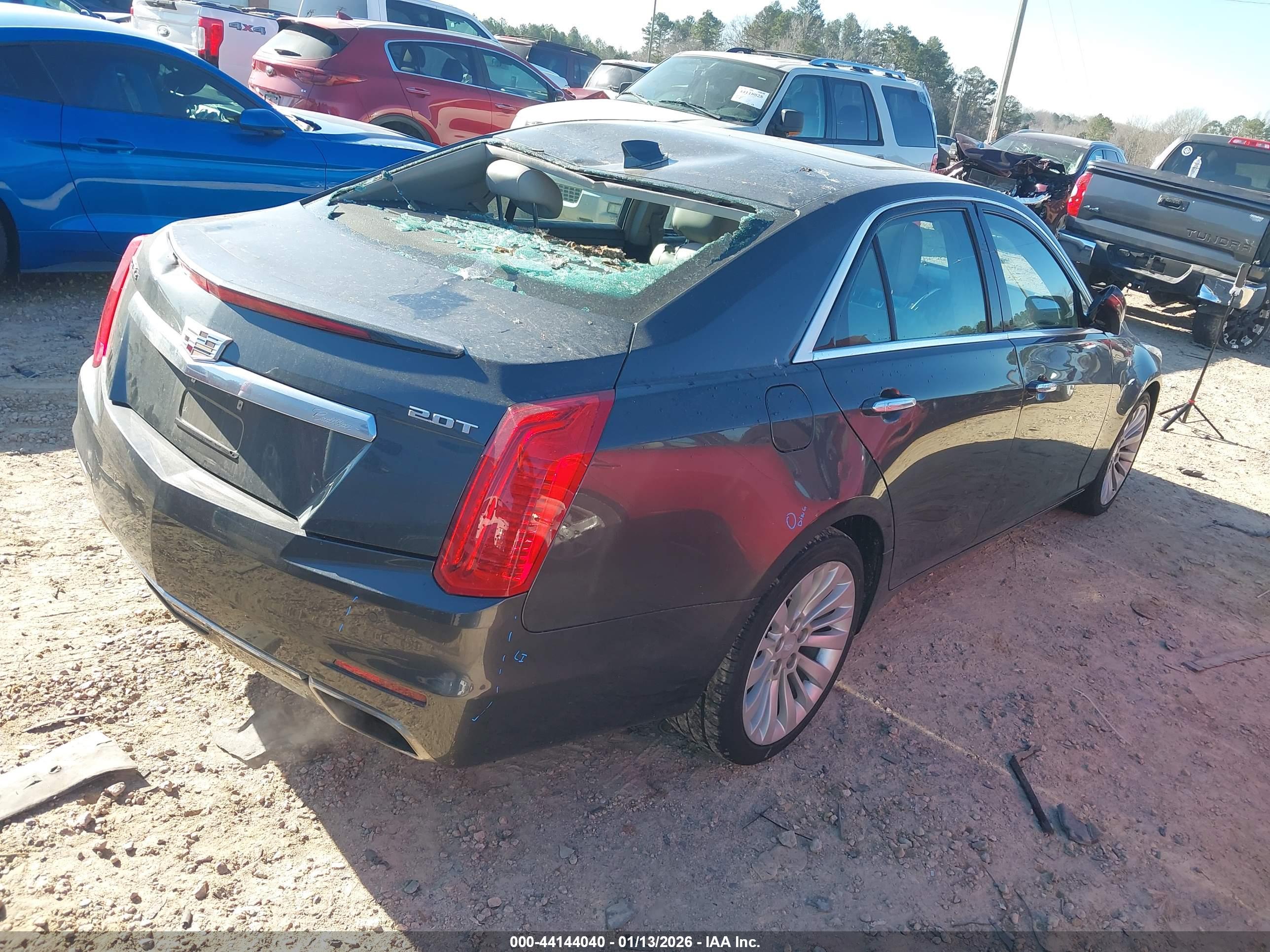 CADILLAC CTS image 4