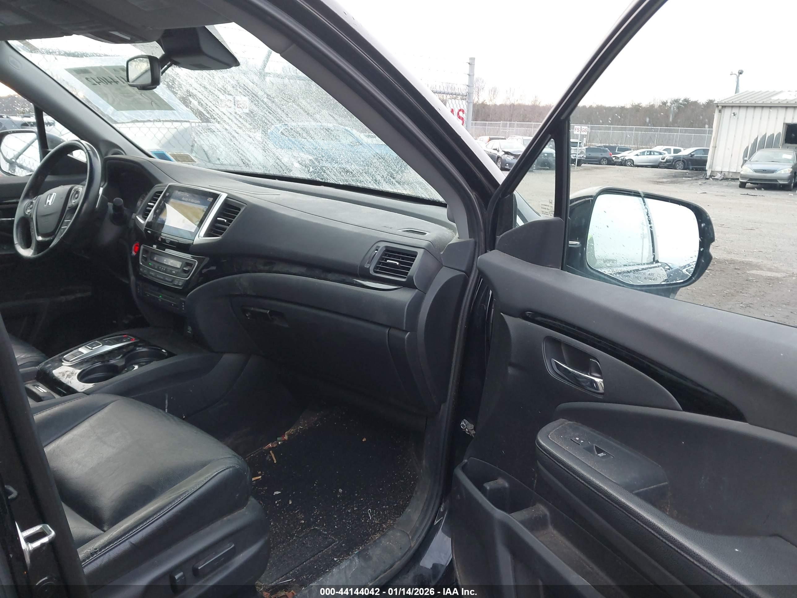 HONDA PILOT image 5