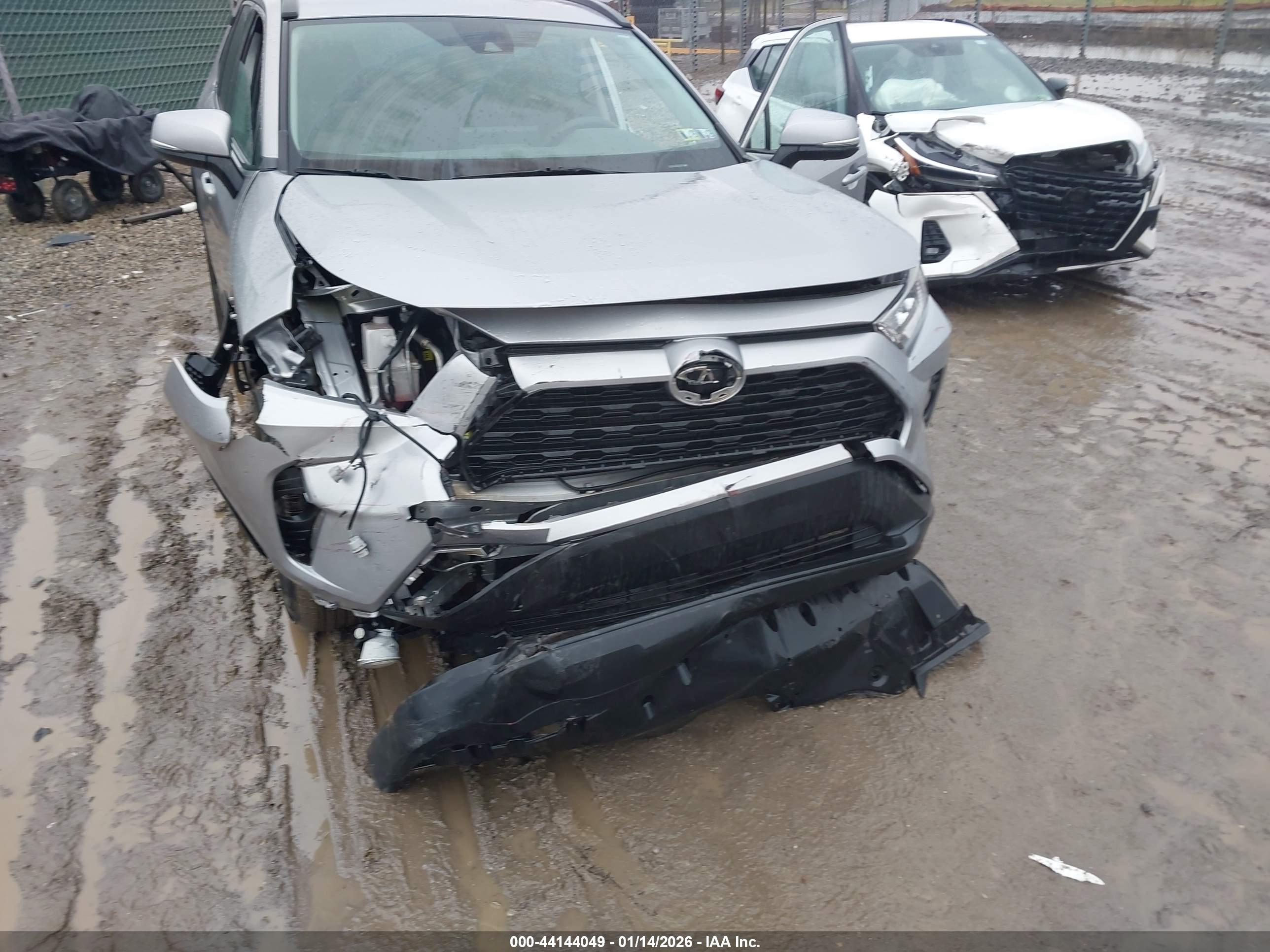 TOYOTA RAV4 image 6