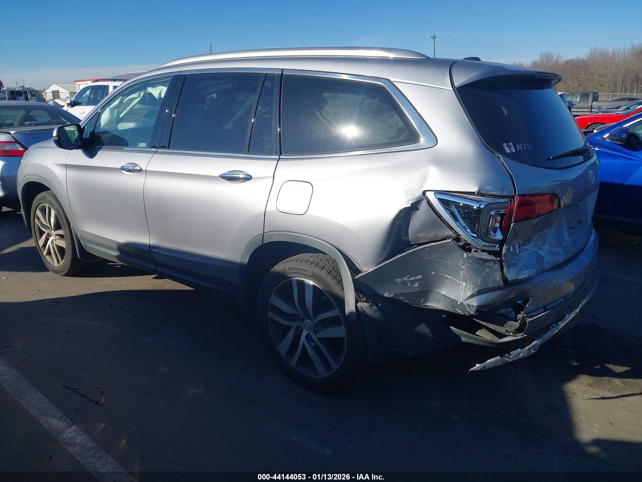 HONDA PILOT image 3