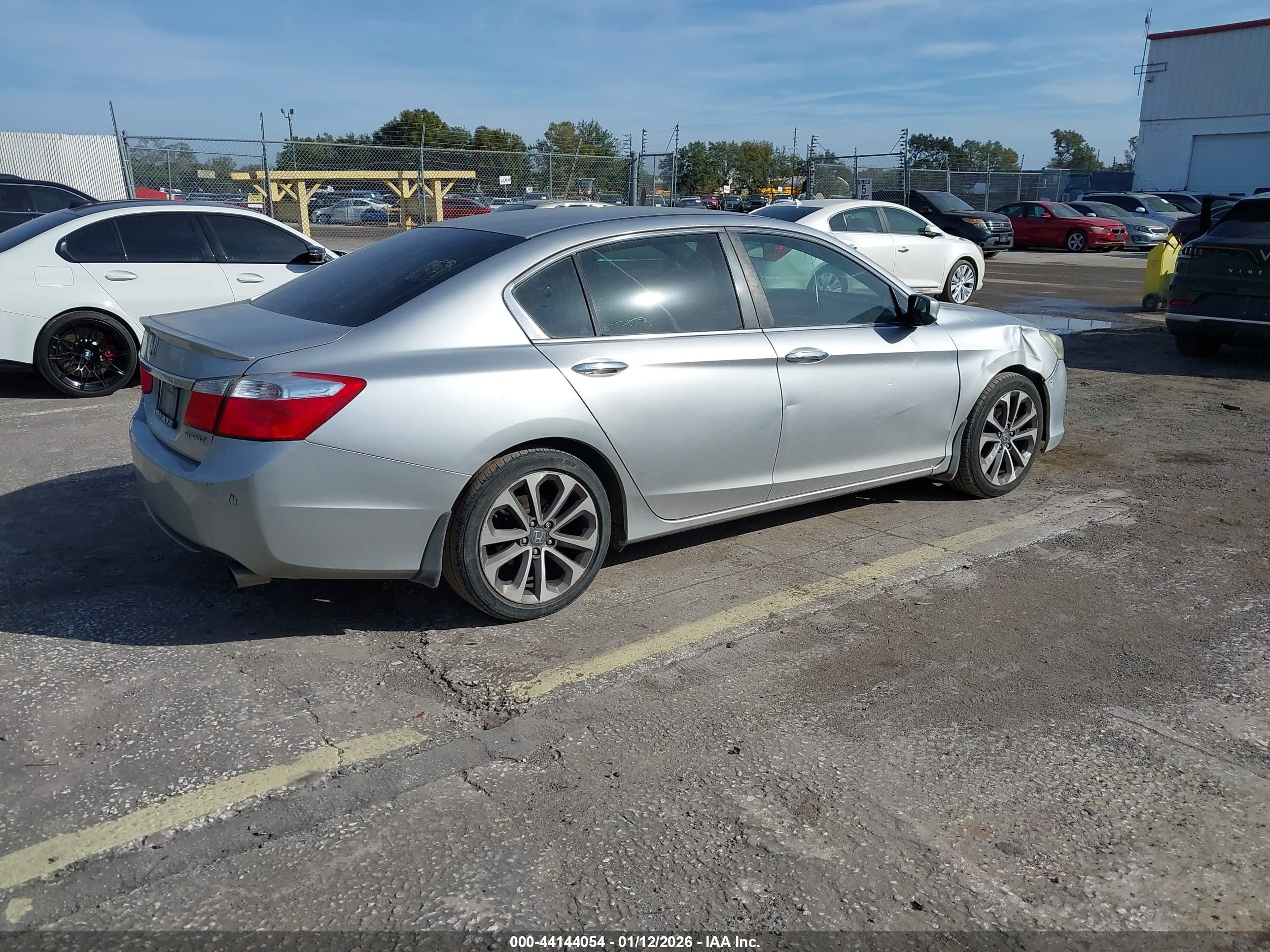 HONDA ACCORD image 4