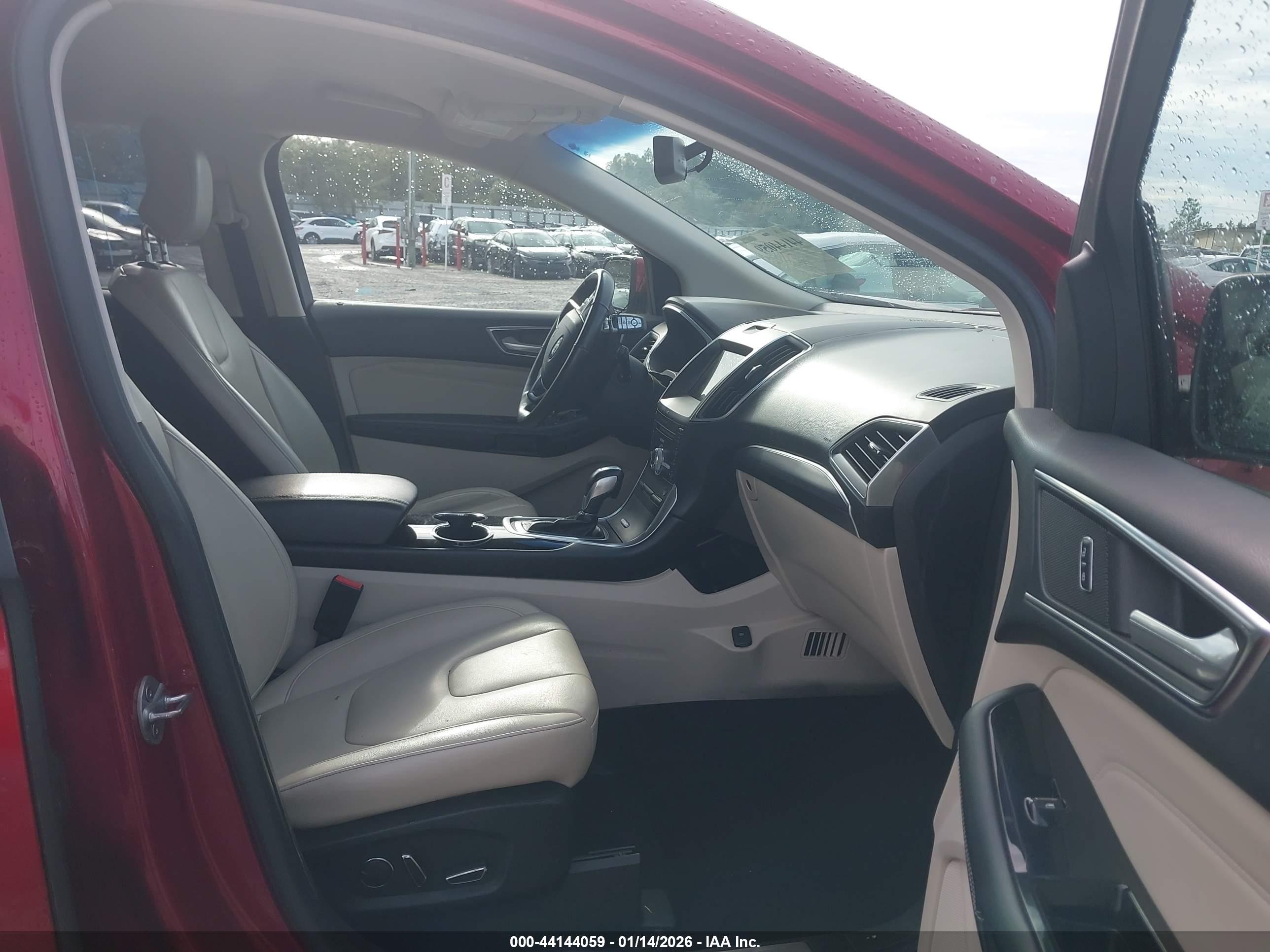 FORD EDGE image 5