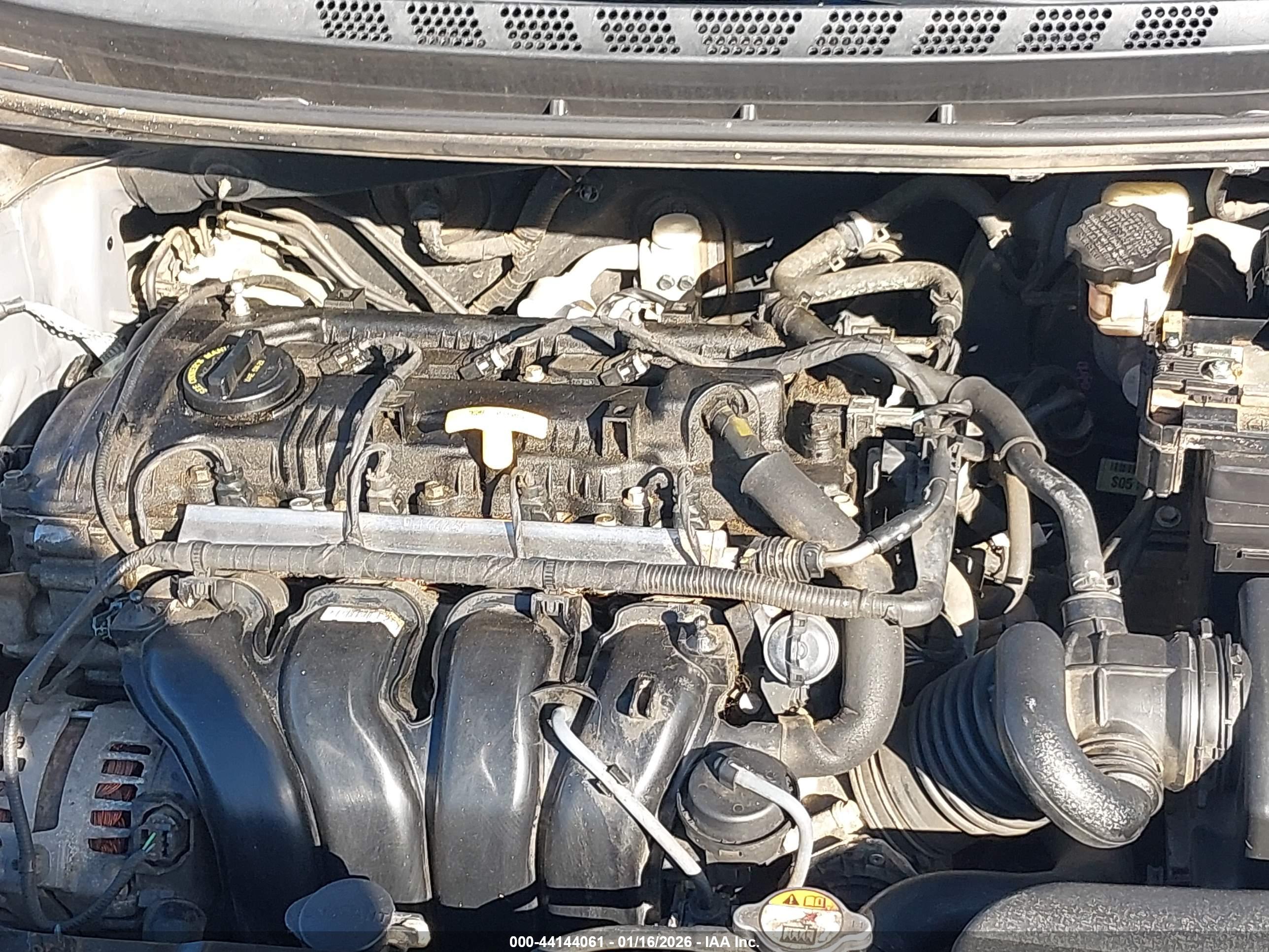 HYUNDAI ELANTRA image 10