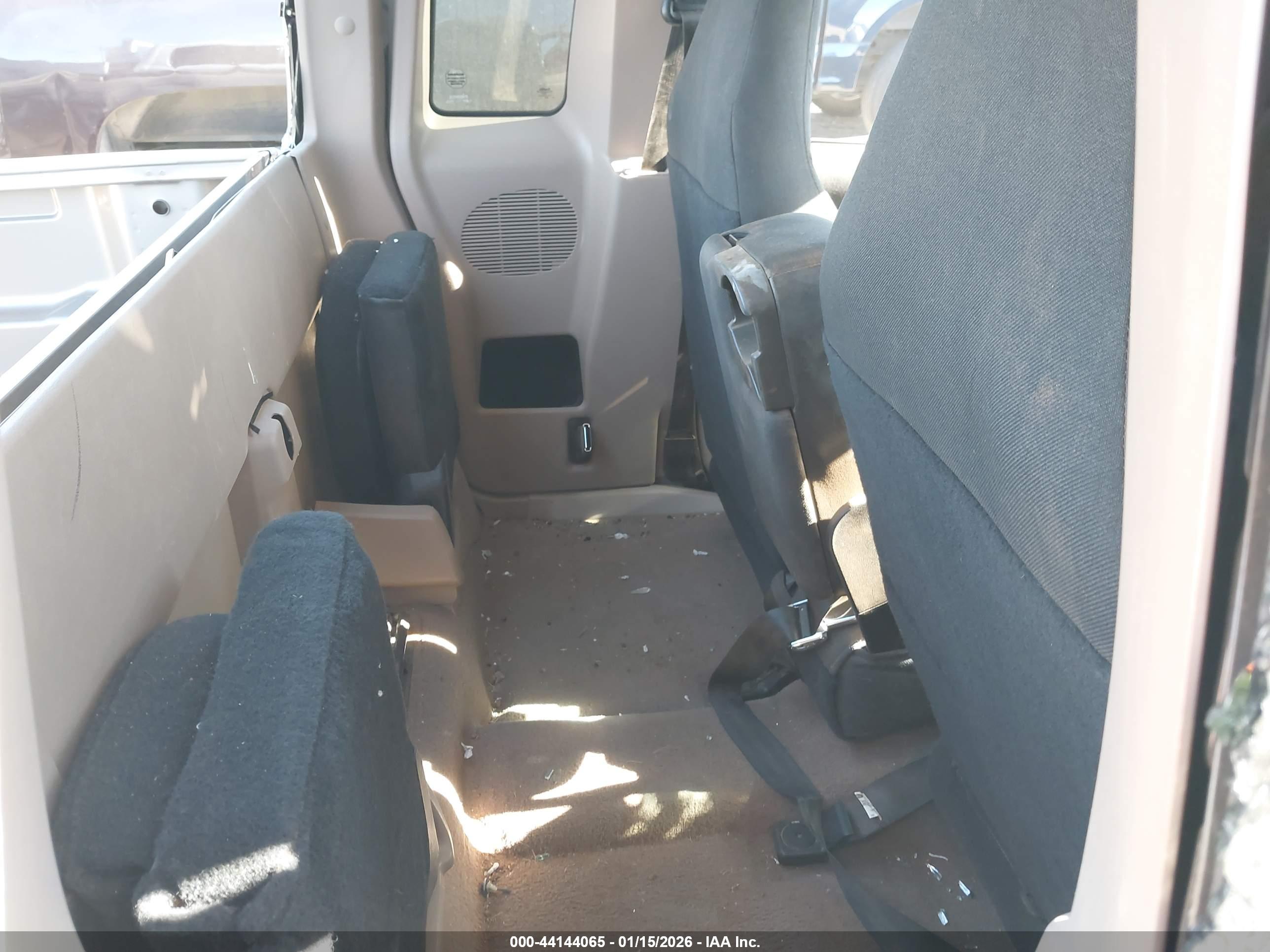 FORD RANGER image 8