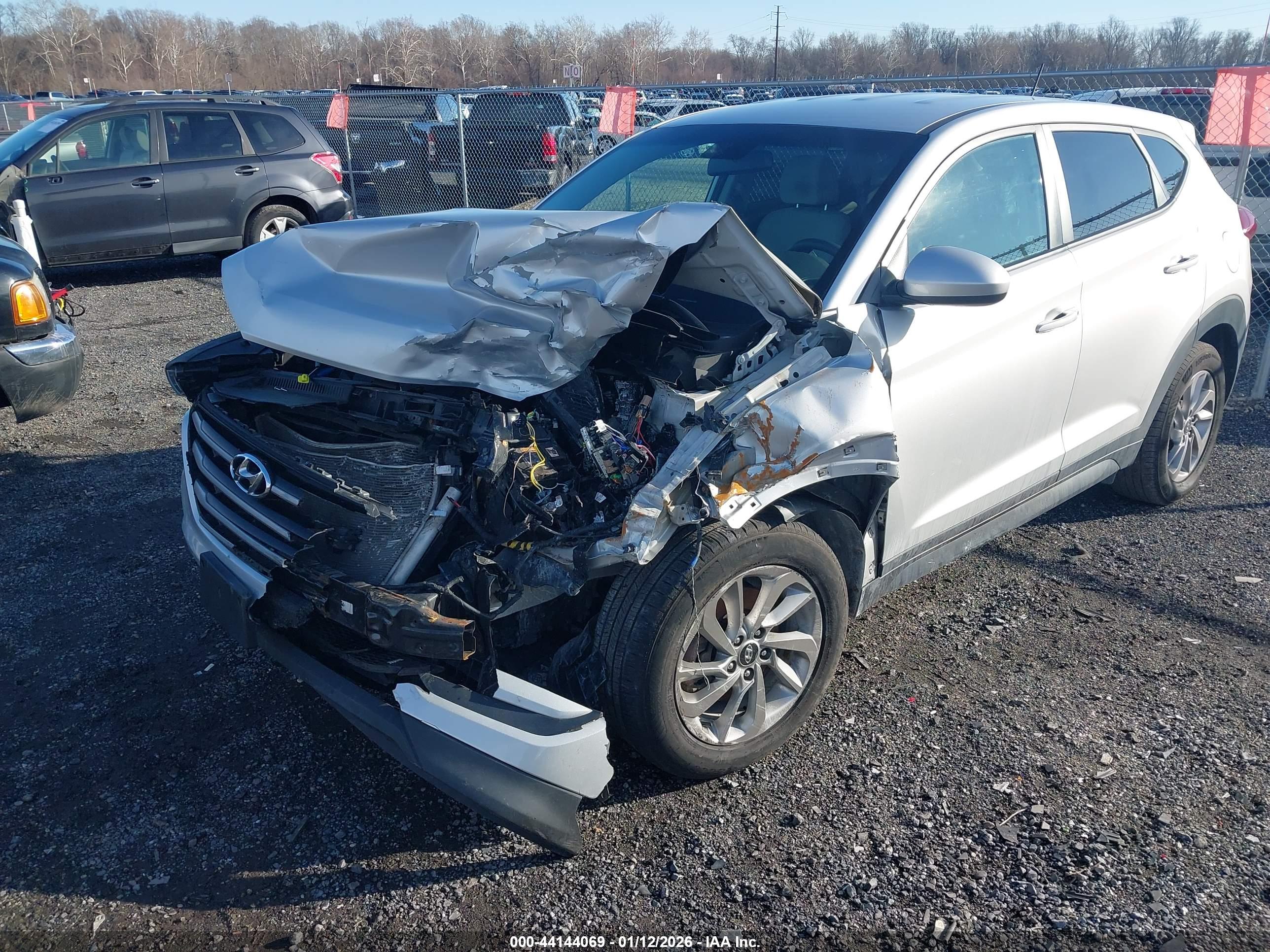 HYUNDAI TUCSON image 6